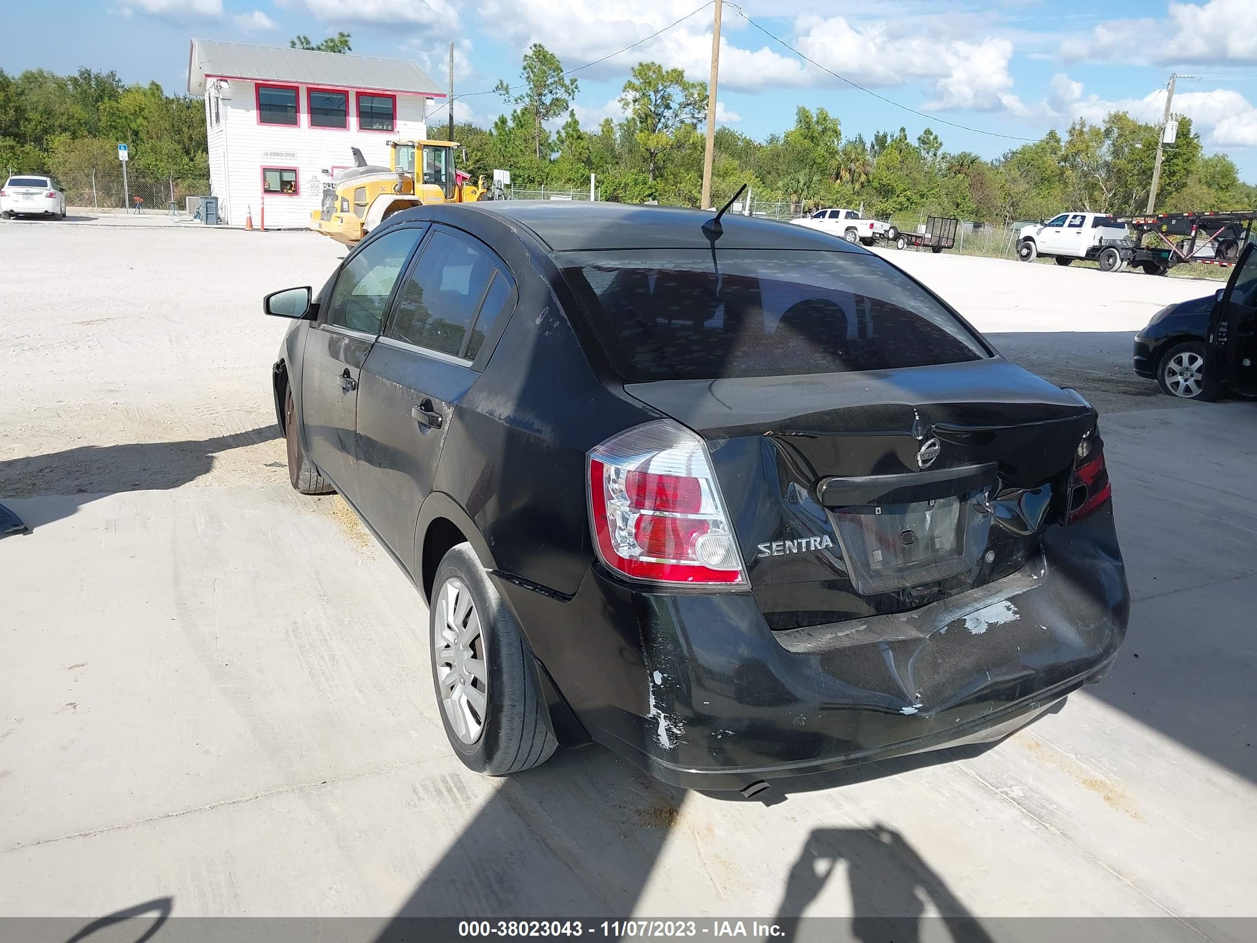 Photo 2 VIN: 3N1AB61E28L701491 - NISSAN SENTRA 