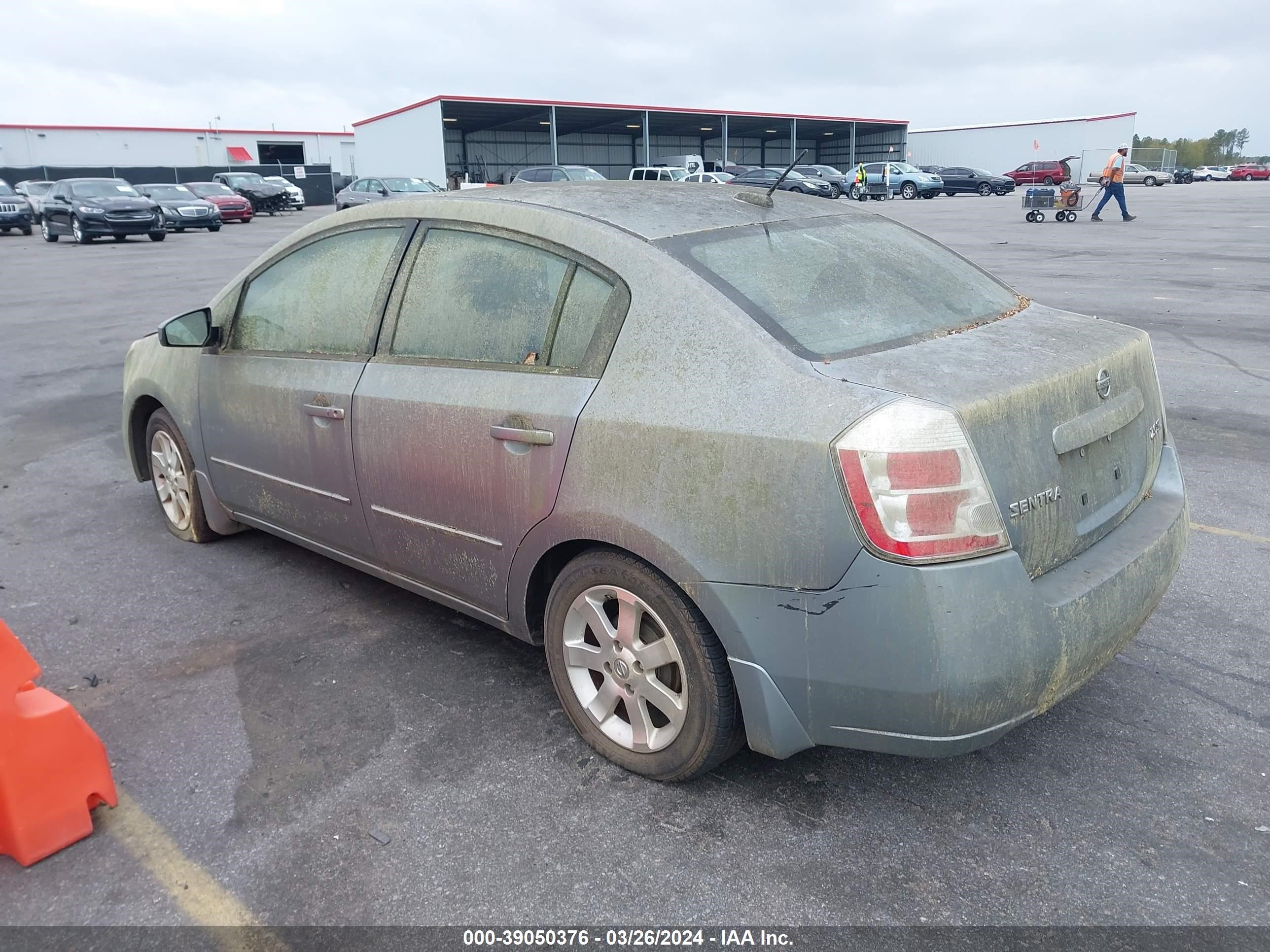 Photo 2 VIN: 3N1AB61E37L664885 - NISSAN SENTRA 