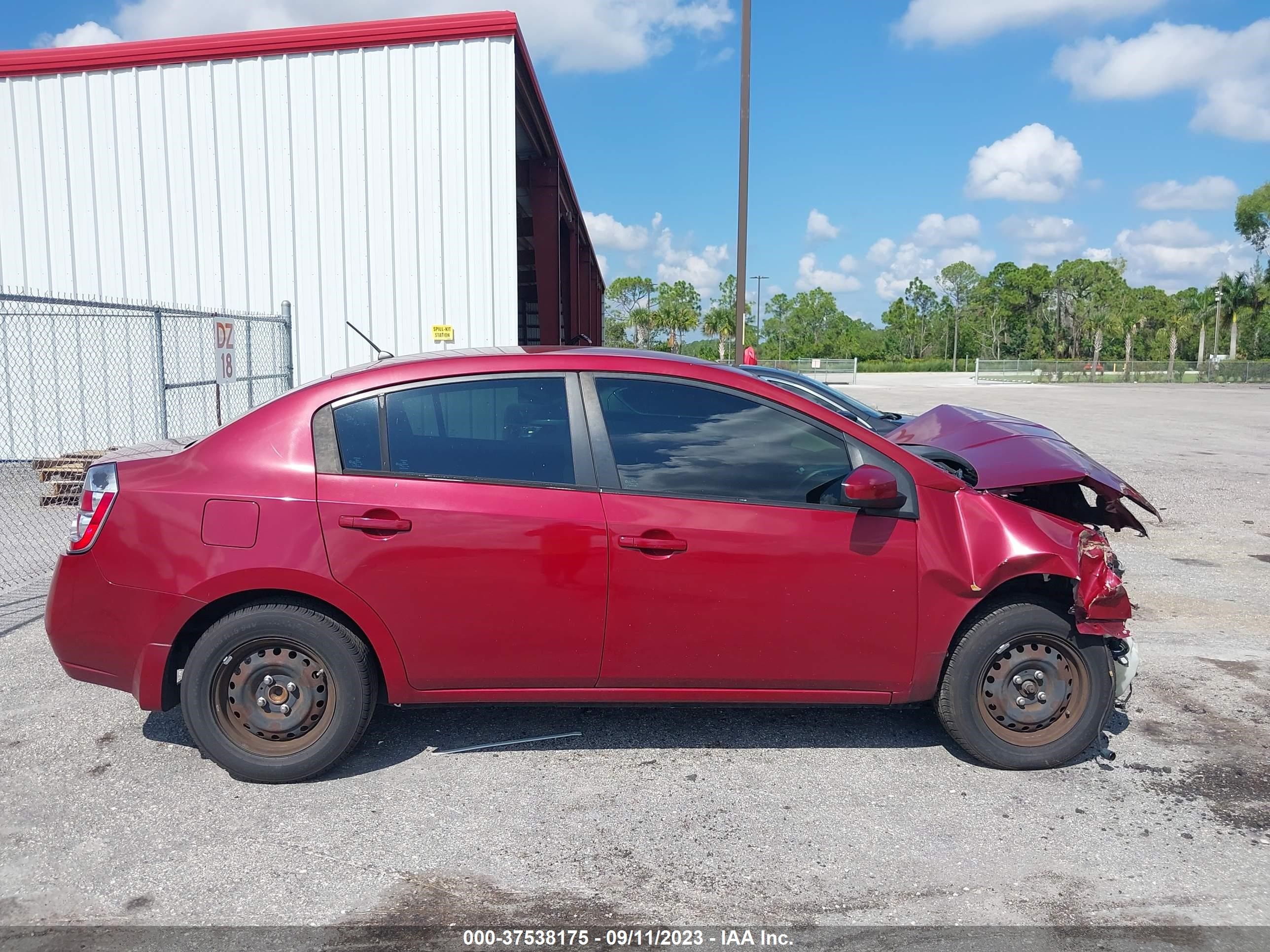 Photo 13 VIN: 3N1AB61E38L670882 - NISSAN SENTRA 