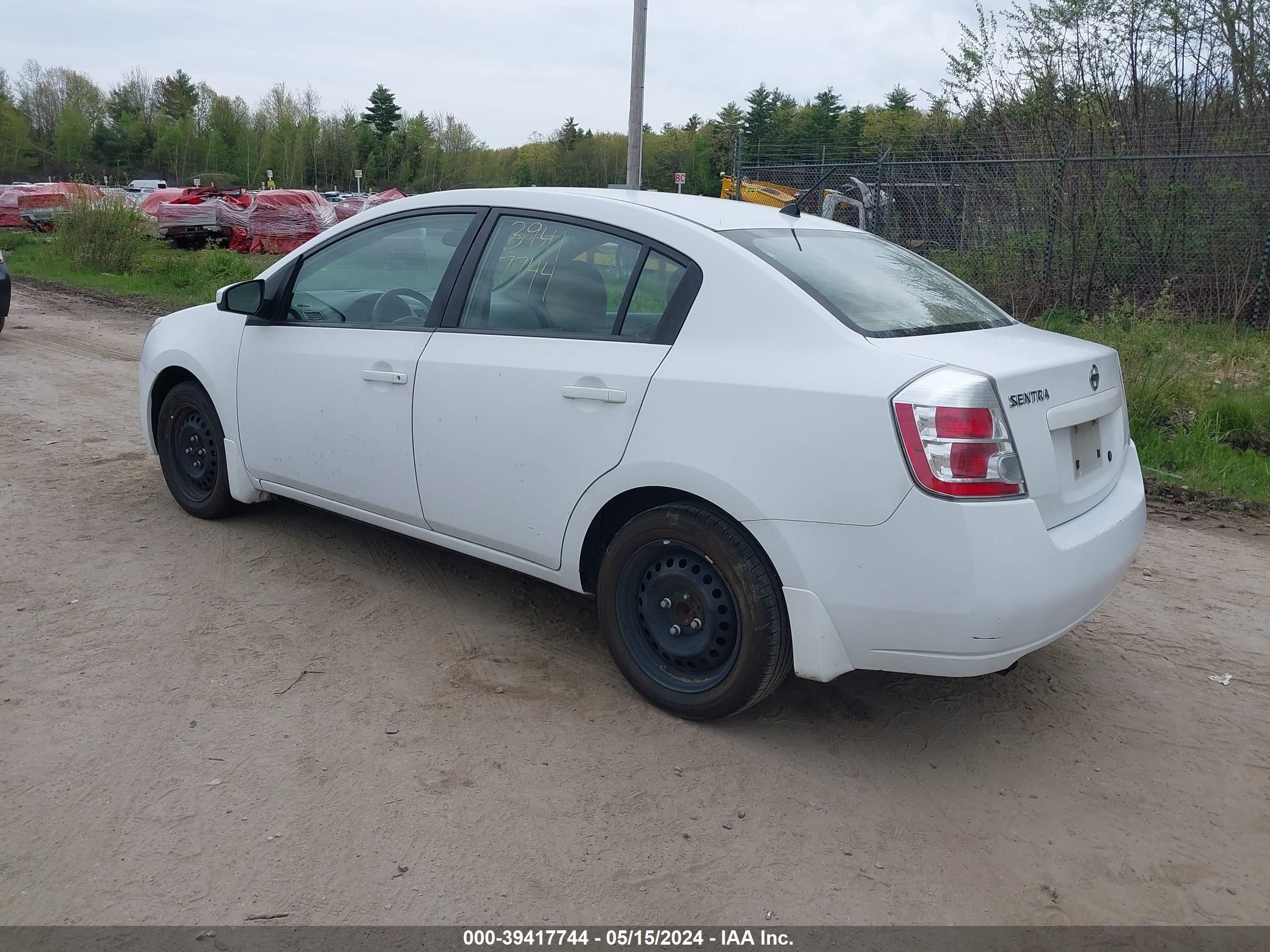 Photo 2 VIN: 3N1AB61E39L662136 - NISSAN SENTRA 