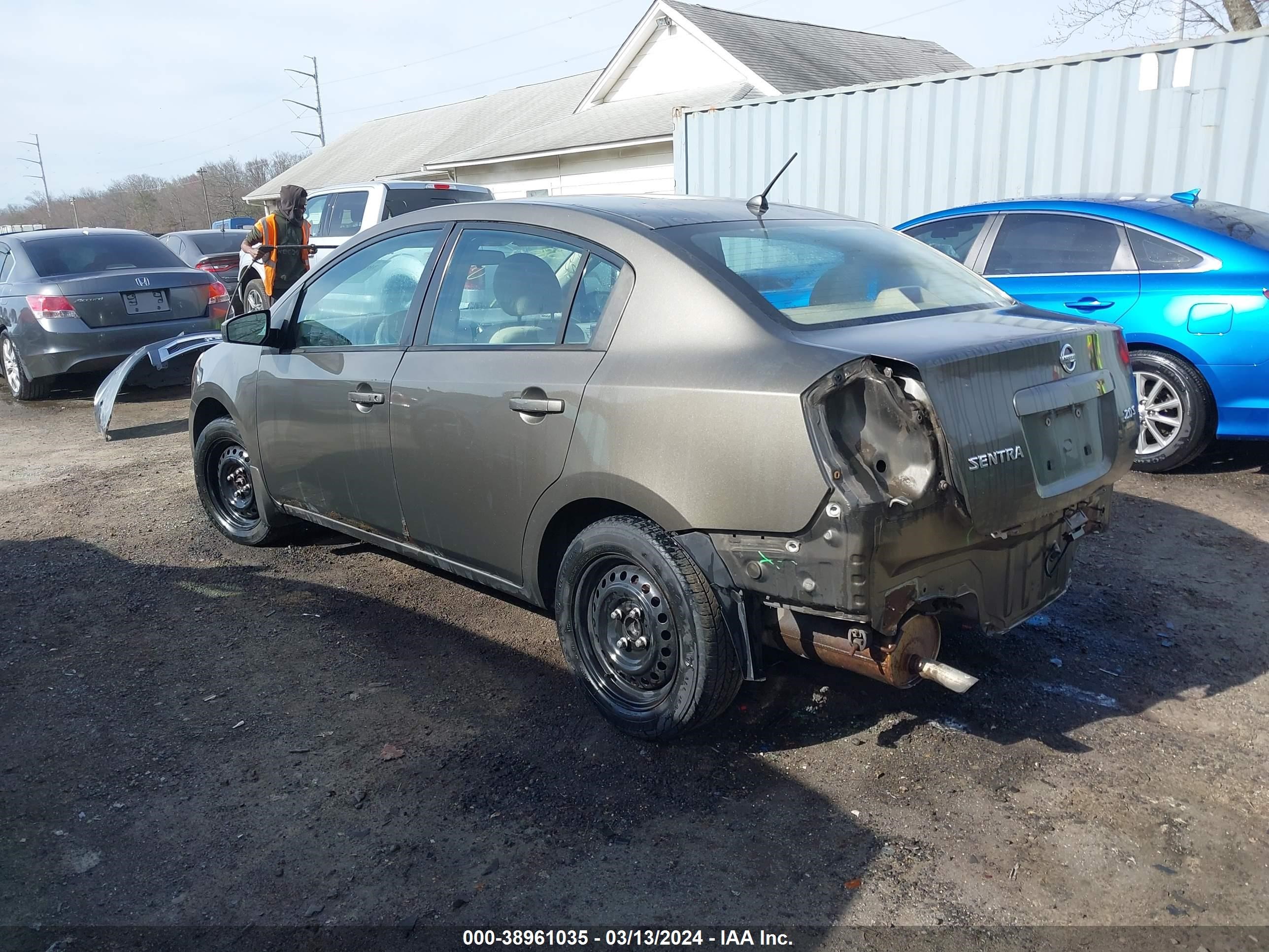 Photo 2 VIN: 3N1AB61E47L682375 - NISSAN SENTRA 