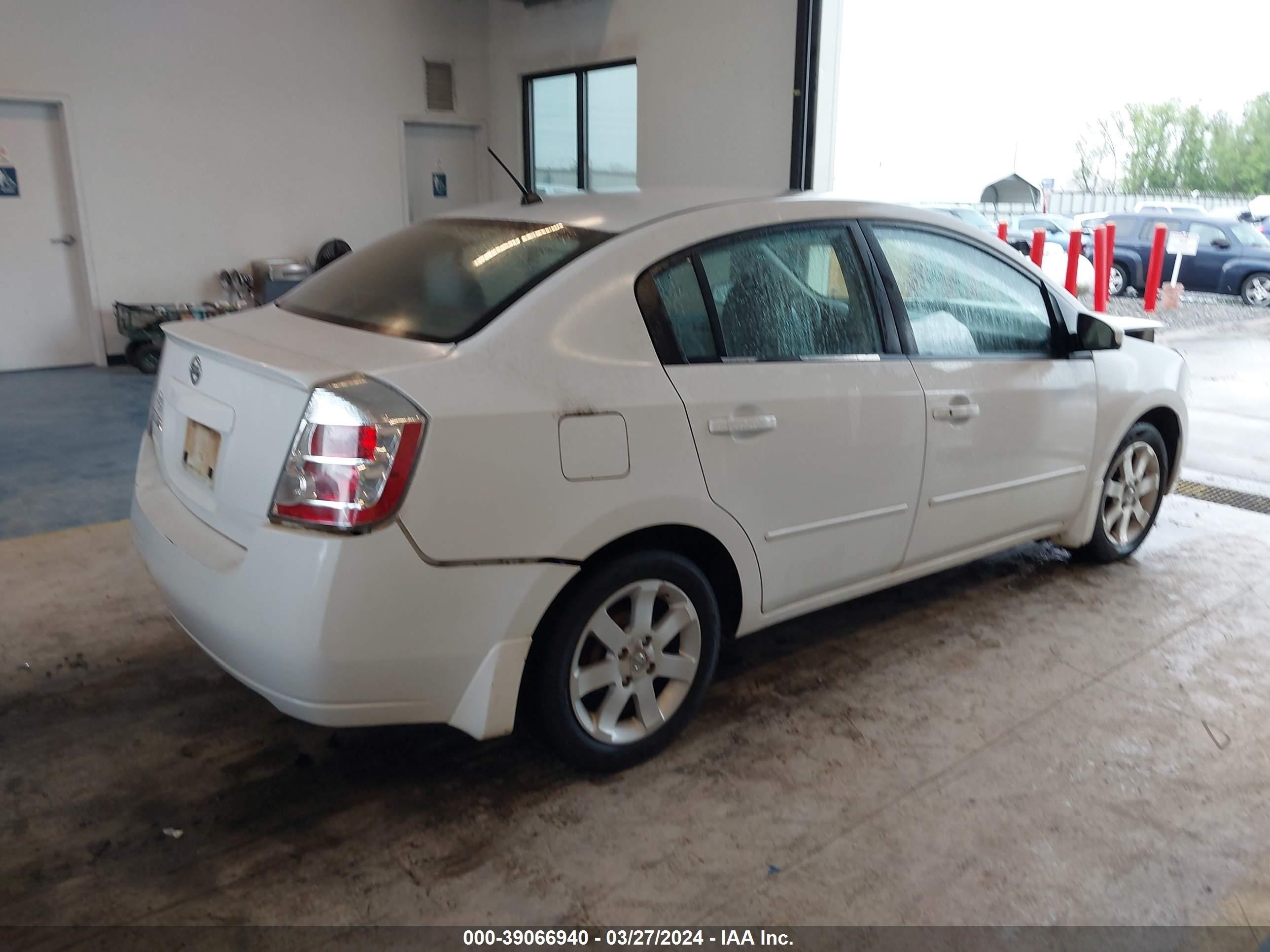 Photo 3 VIN: 3N1AB61E58L635342 - NISSAN SENTRA 