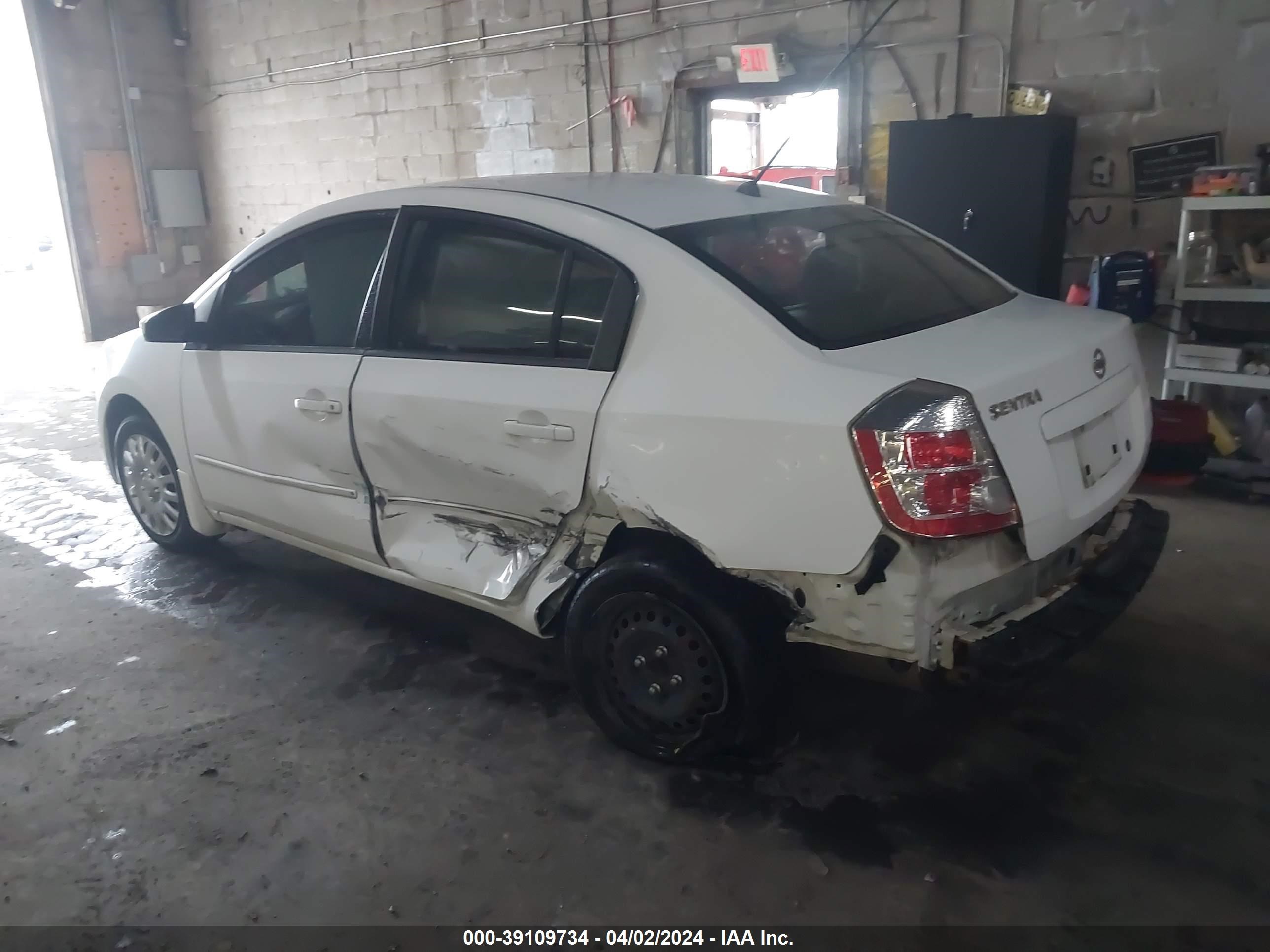 Photo 2 VIN: 3N1AB61E59L616257 - NISSAN SENTRA 