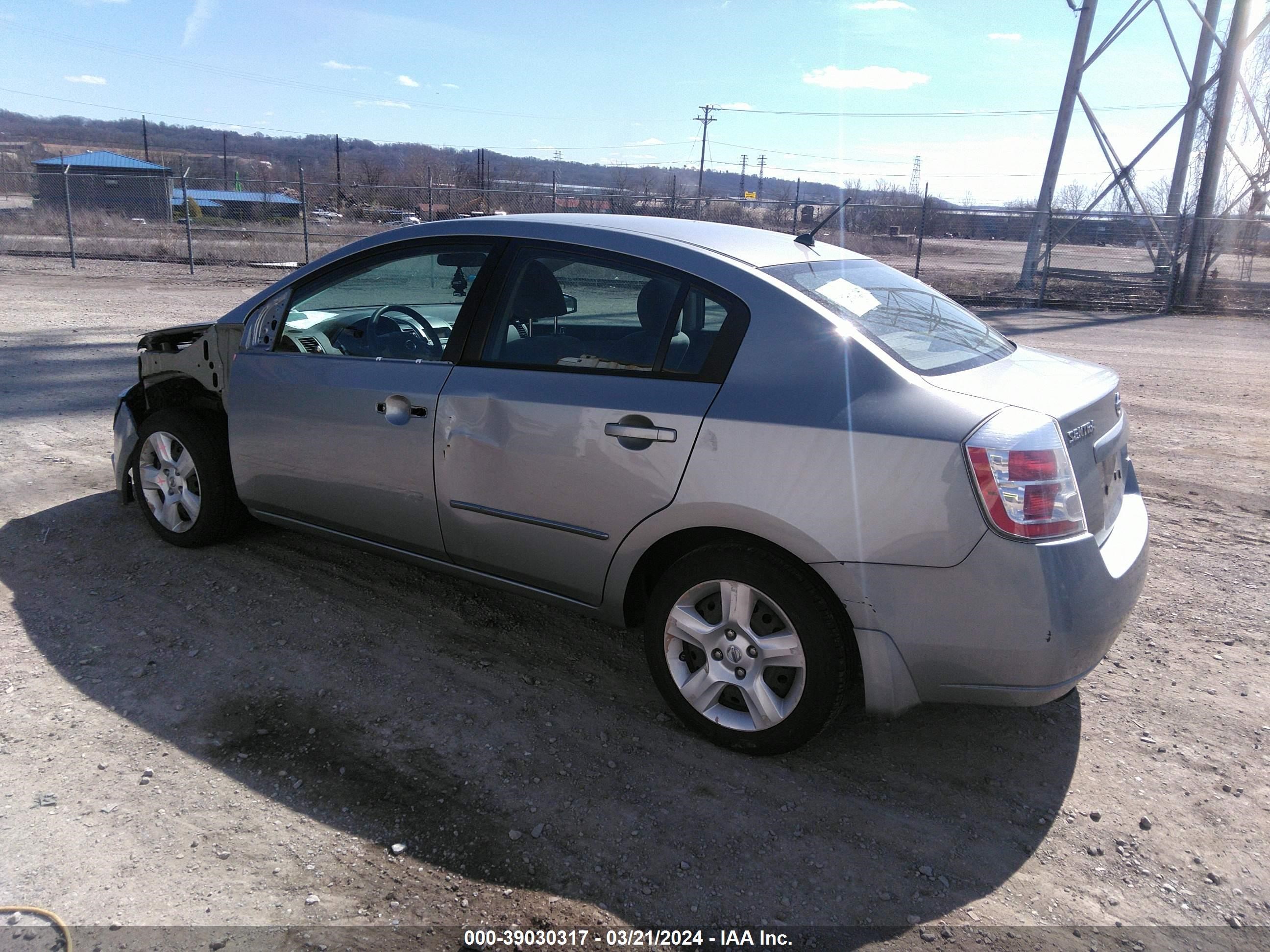 Photo 2 VIN: 3N1AB61E59L670979 - NISSAN SENTRA 