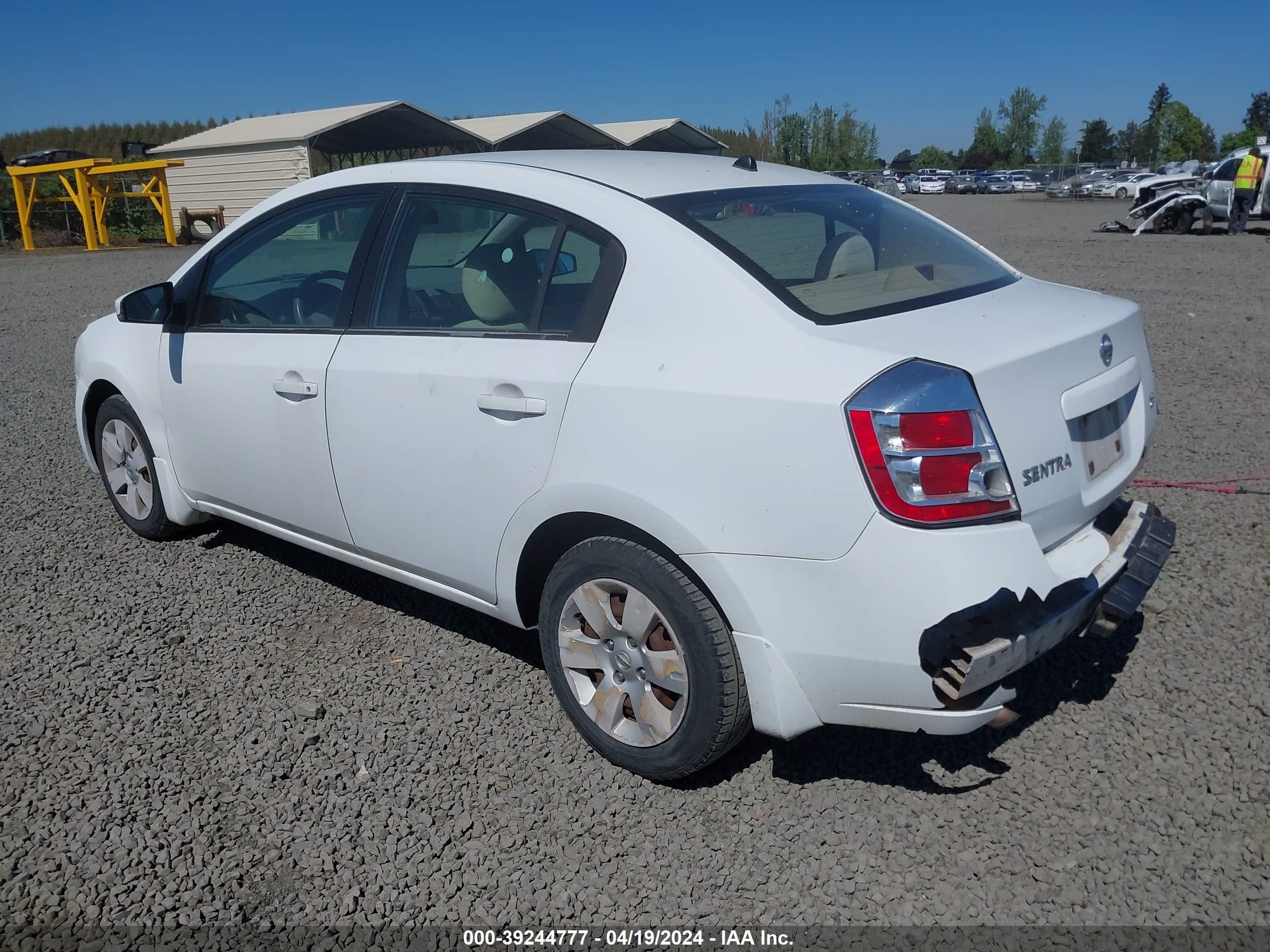 Photo 2 VIN: 3N1AB61E87L676711 - NISSAN SENTRA 