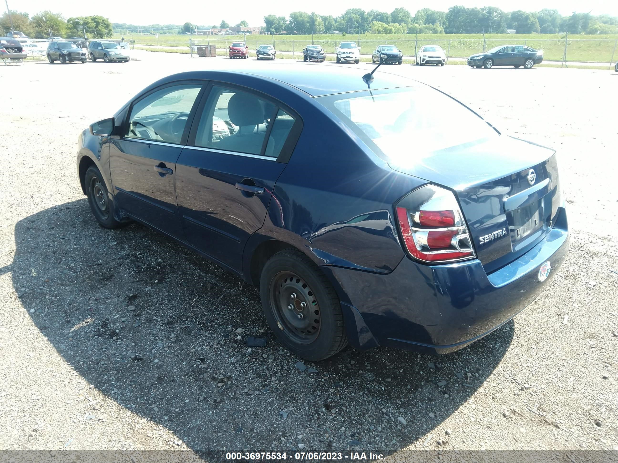 Photo 2 VIN: 3N1AB61E88L628109 - NISSAN SENTRA 