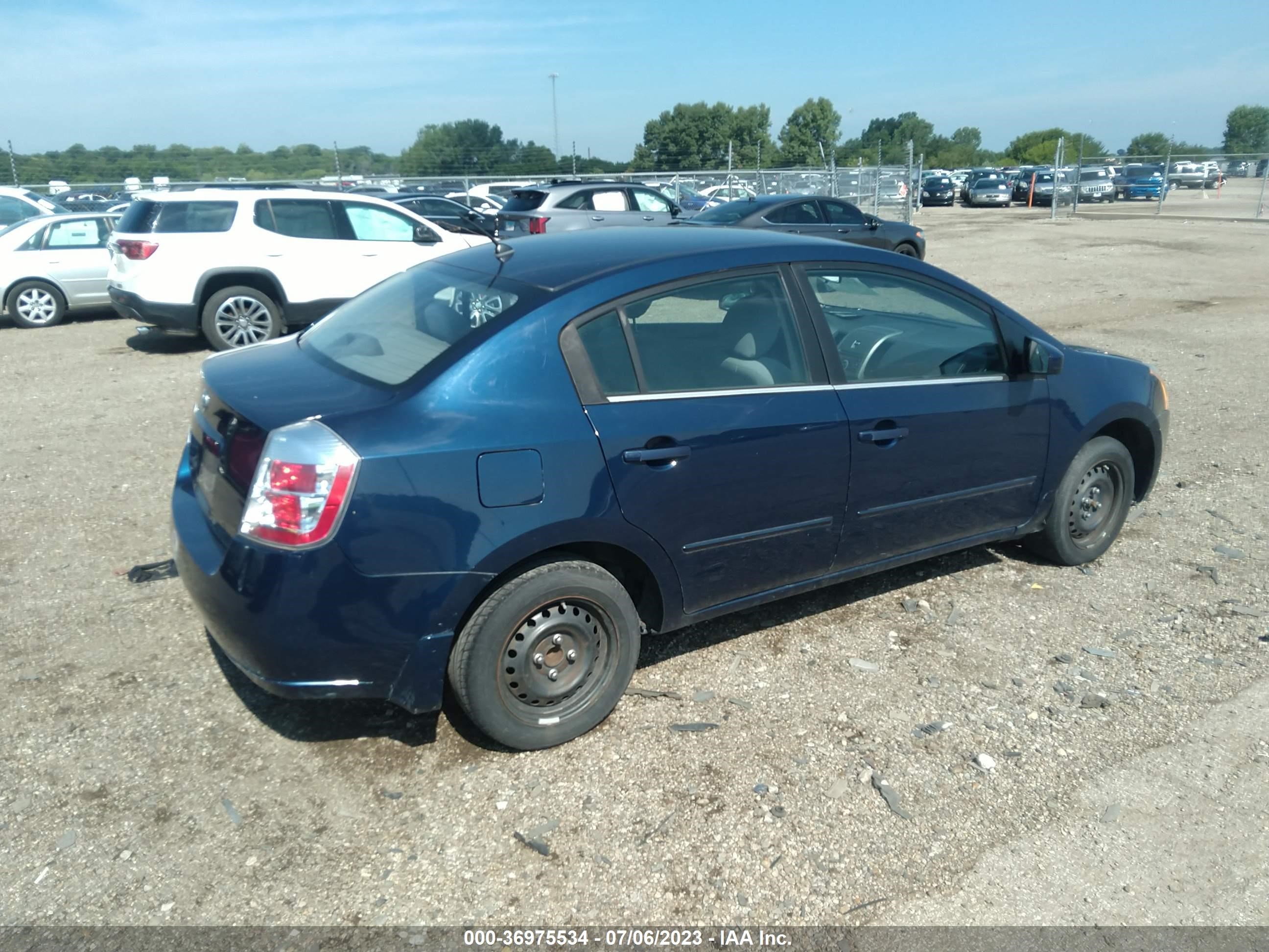 Photo 3 VIN: 3N1AB61E88L628109 - NISSAN SENTRA 