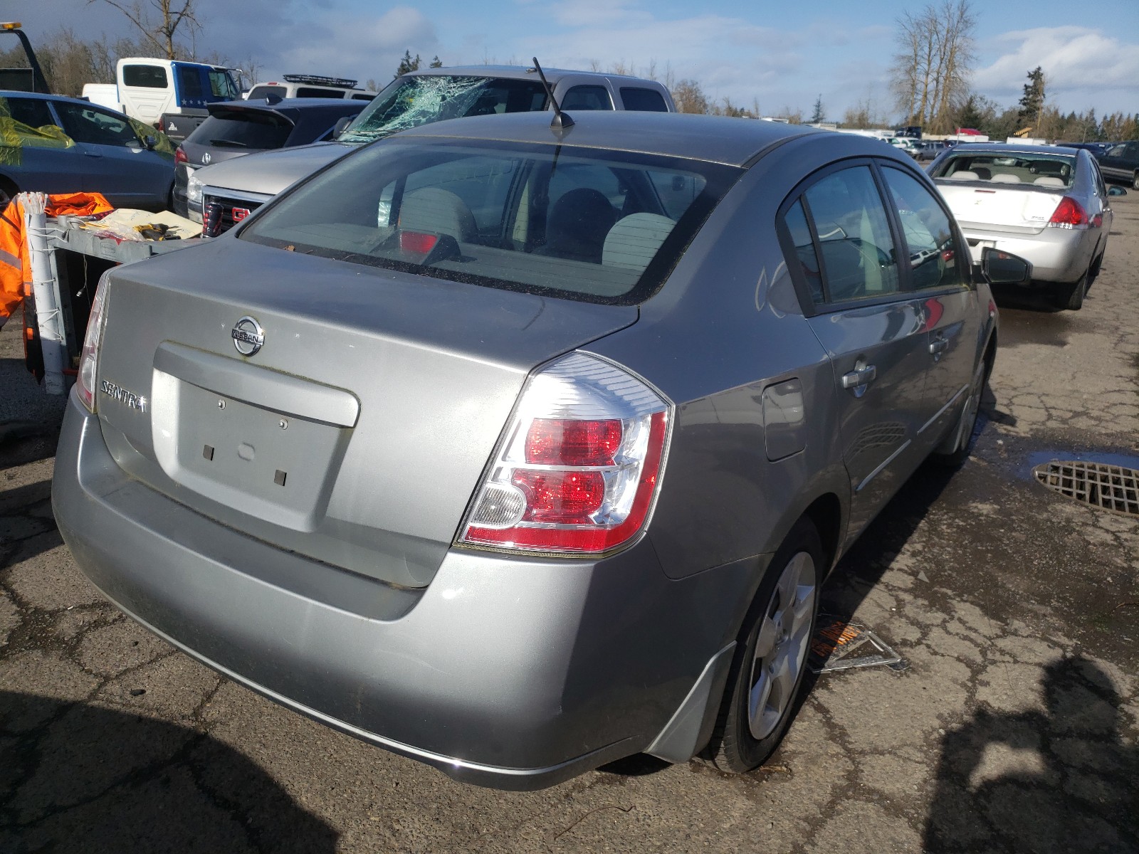 Photo 3 VIN: 3N1AB61E88L658906 - NISSAN SENTRA 2.0 