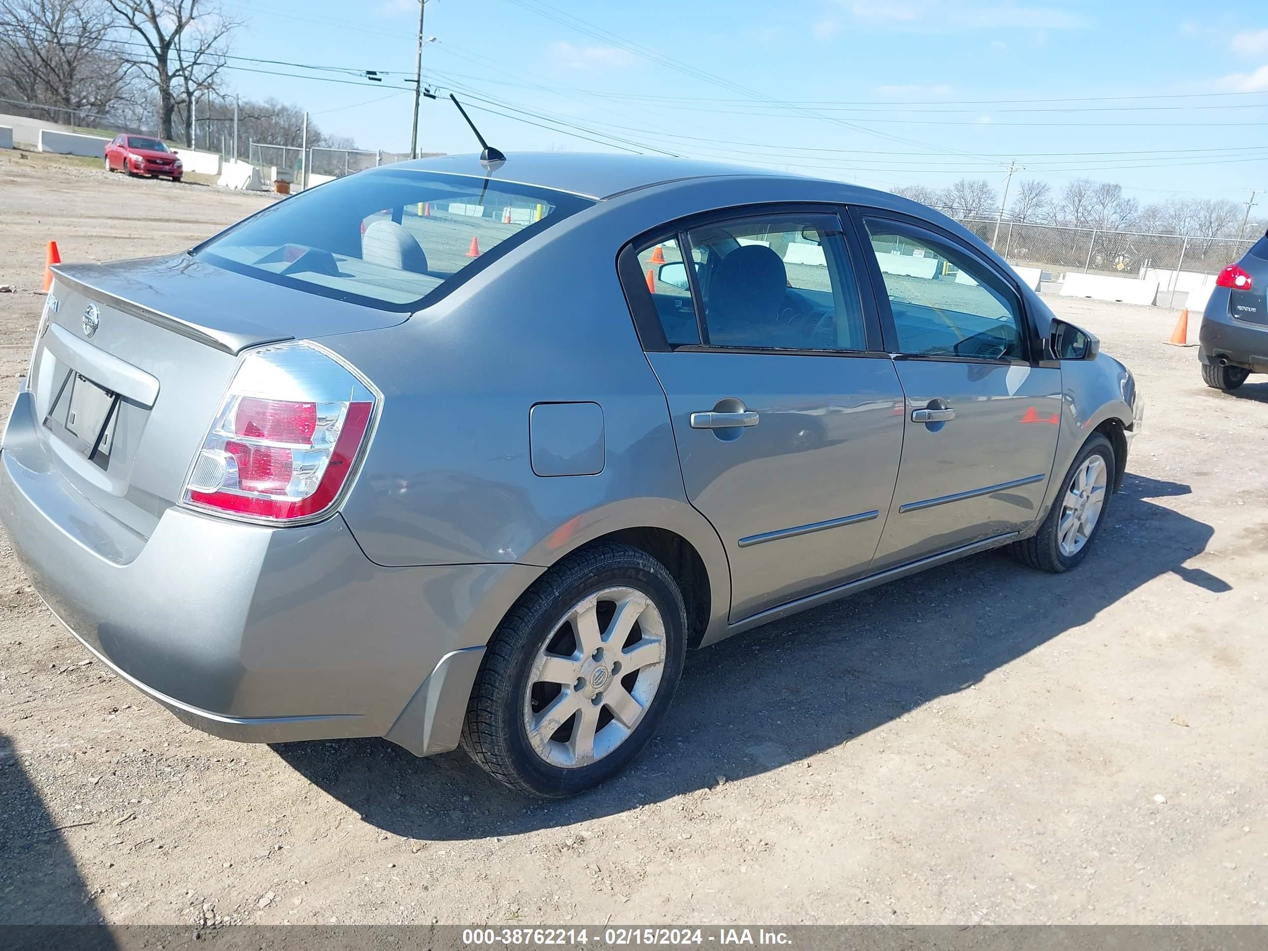 Photo 3 VIN: 3N1AB61E89L627365 - NISSAN SENTRA 