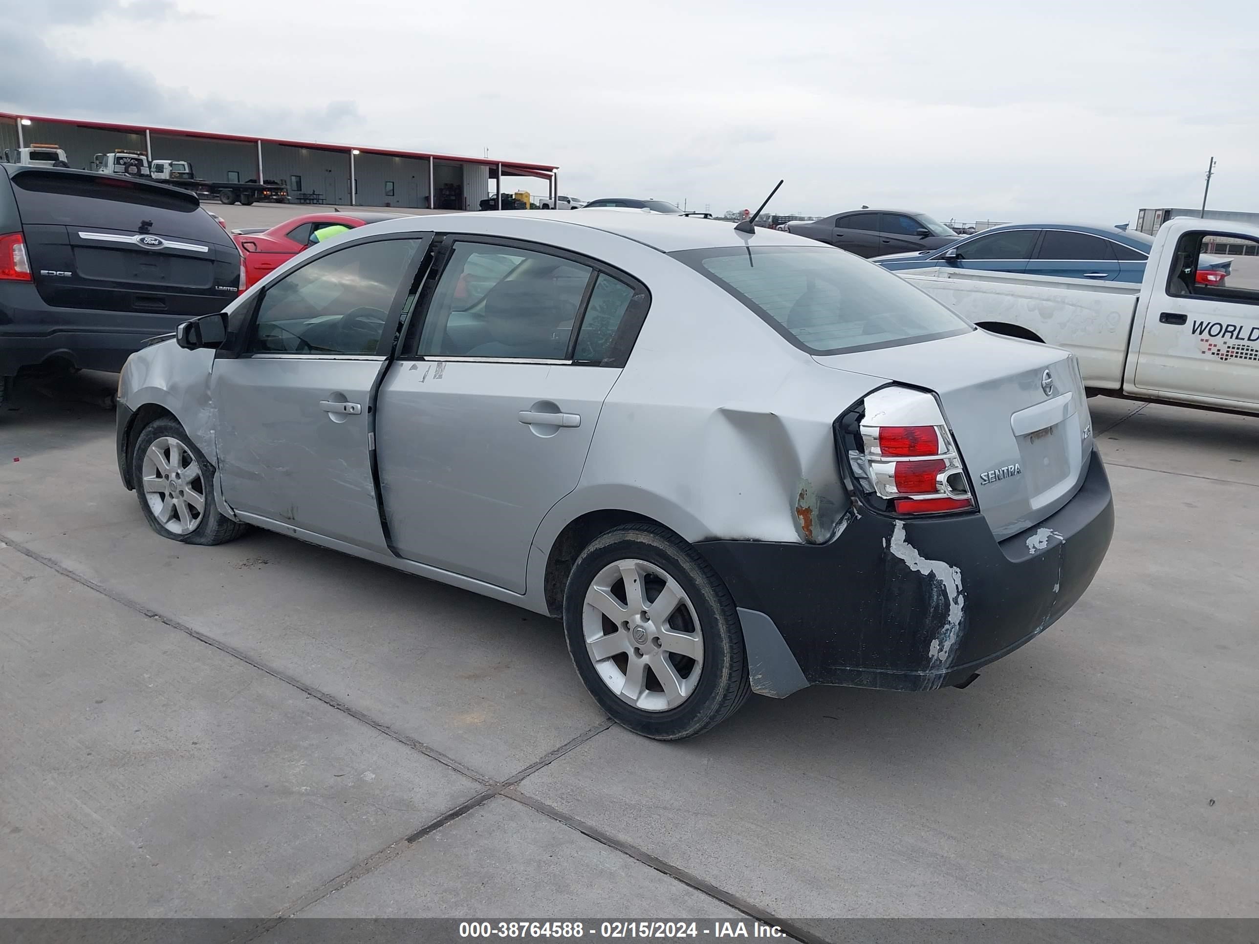 Photo 2 VIN: 3N1AB61E97L637688 - NISSAN SENTRA 