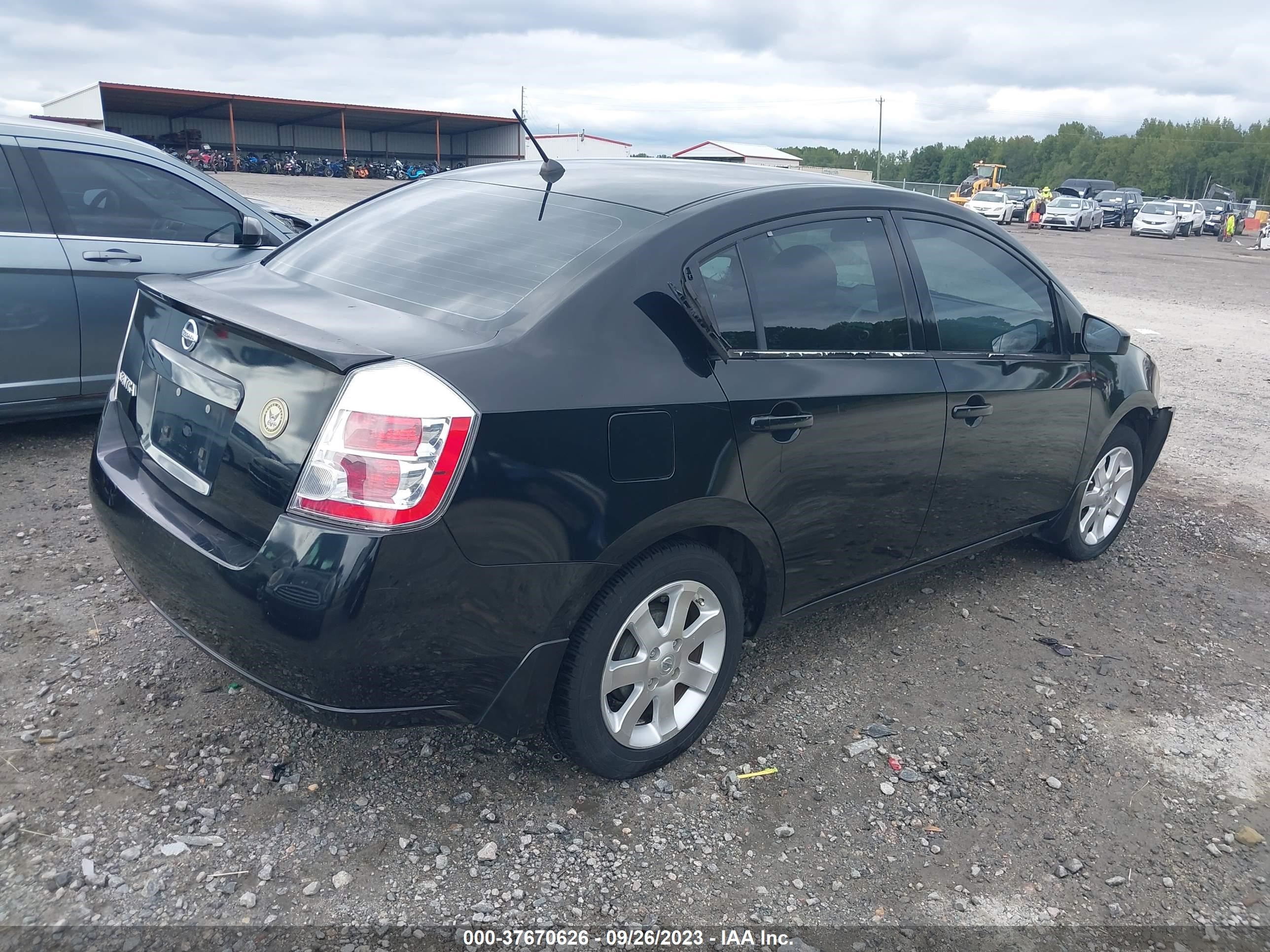 Photo 3 VIN: 3N1AB61E98L749277 - NISSAN SENTRA 