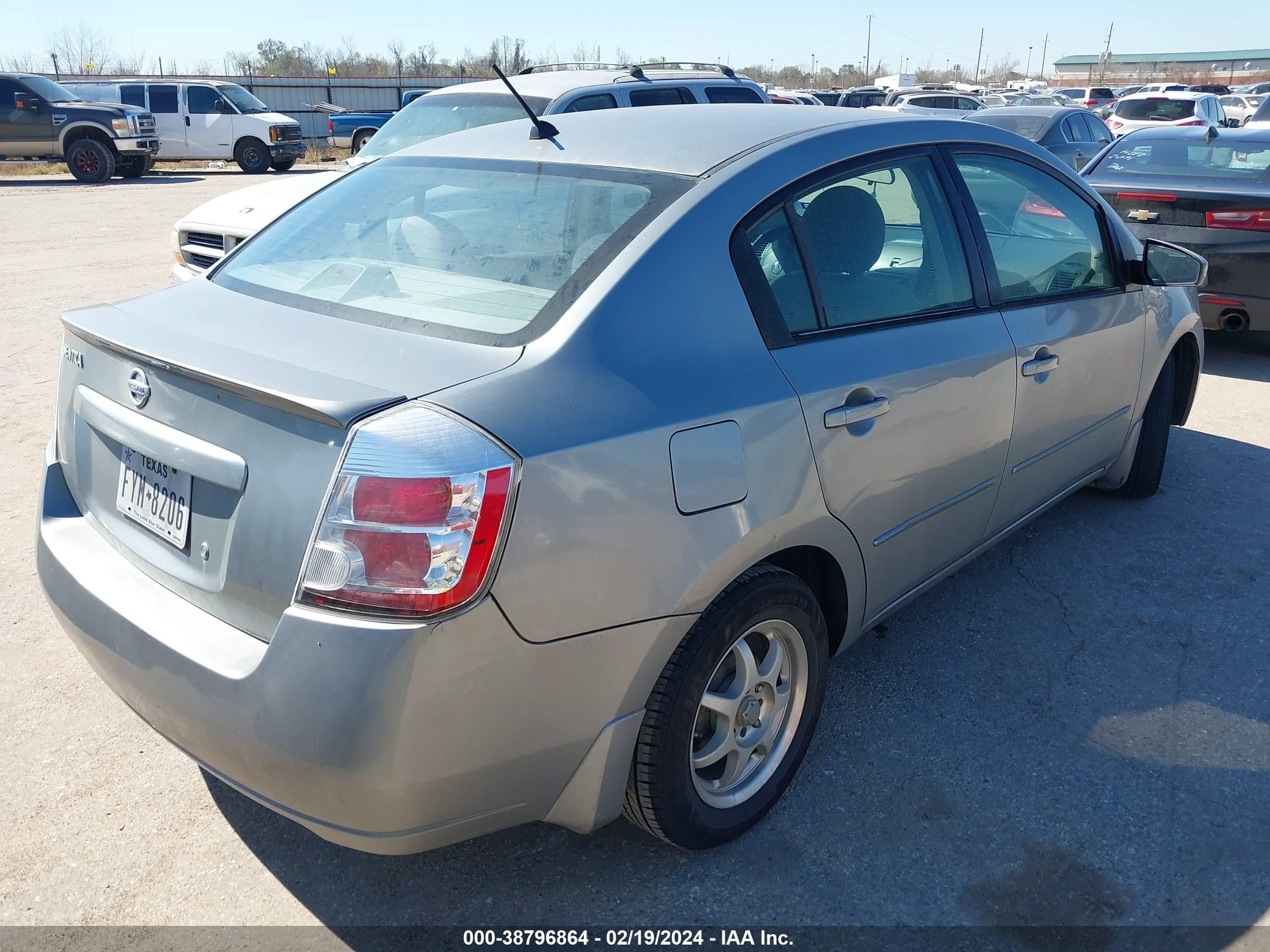 Photo 3 VIN: 3N1AB61E99L611031 - NISSAN SENTRA 