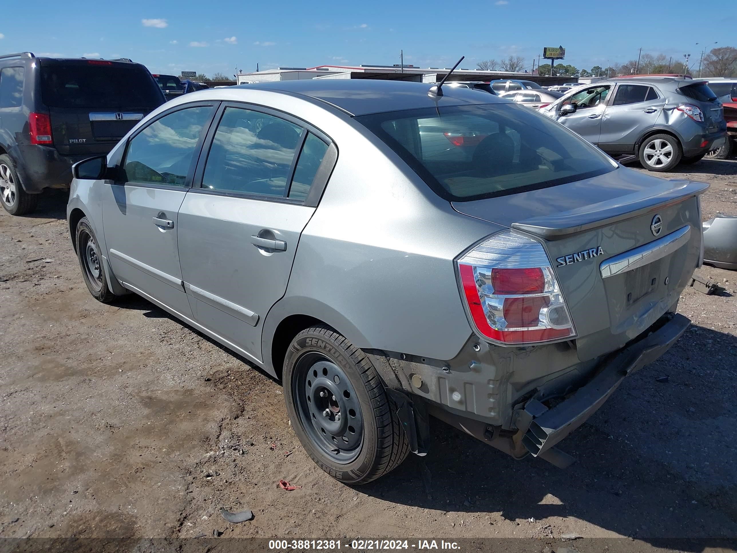 Photo 2 VIN: 3N1AB6AP0CL678383 - NISSAN SENTRA 