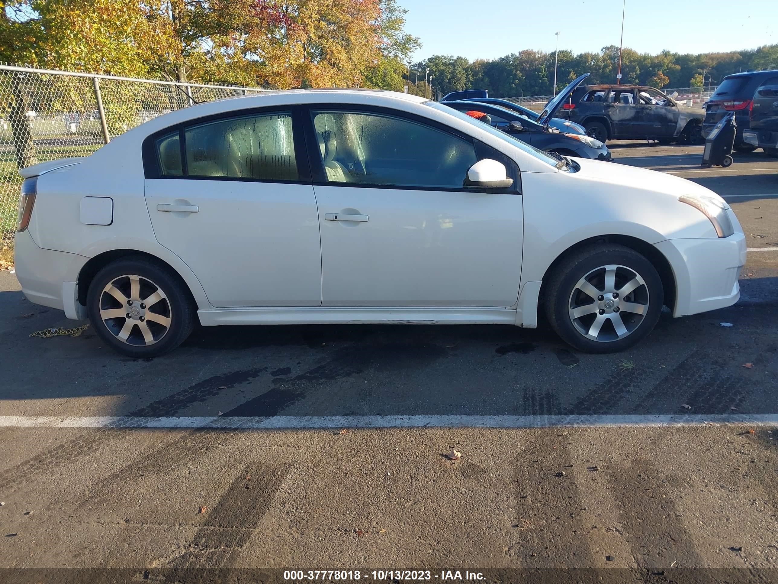 Photo 12 VIN: 3N1AB6AP1CL707213 - NISSAN SENTRA 