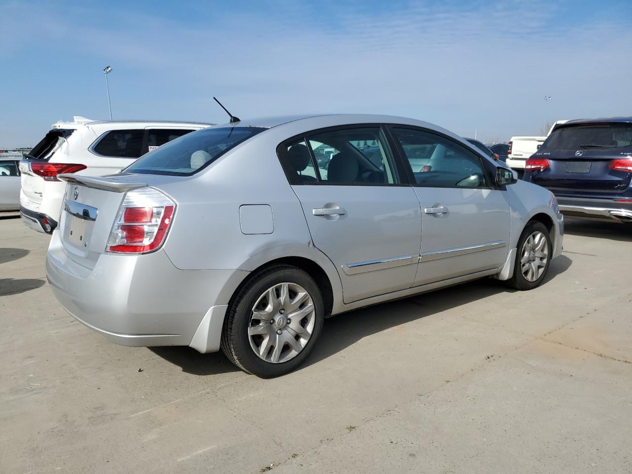 Photo 2 VIN: 3N1AB6AP2BL672583 - NISSAN SENTRA 