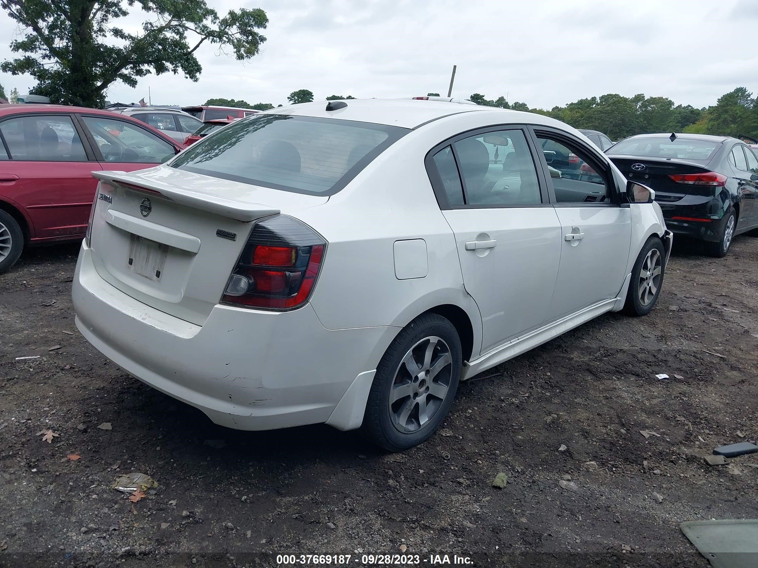 Photo 3 VIN: 3N1AB6AP2CL638581 - NISSAN SENTRA 