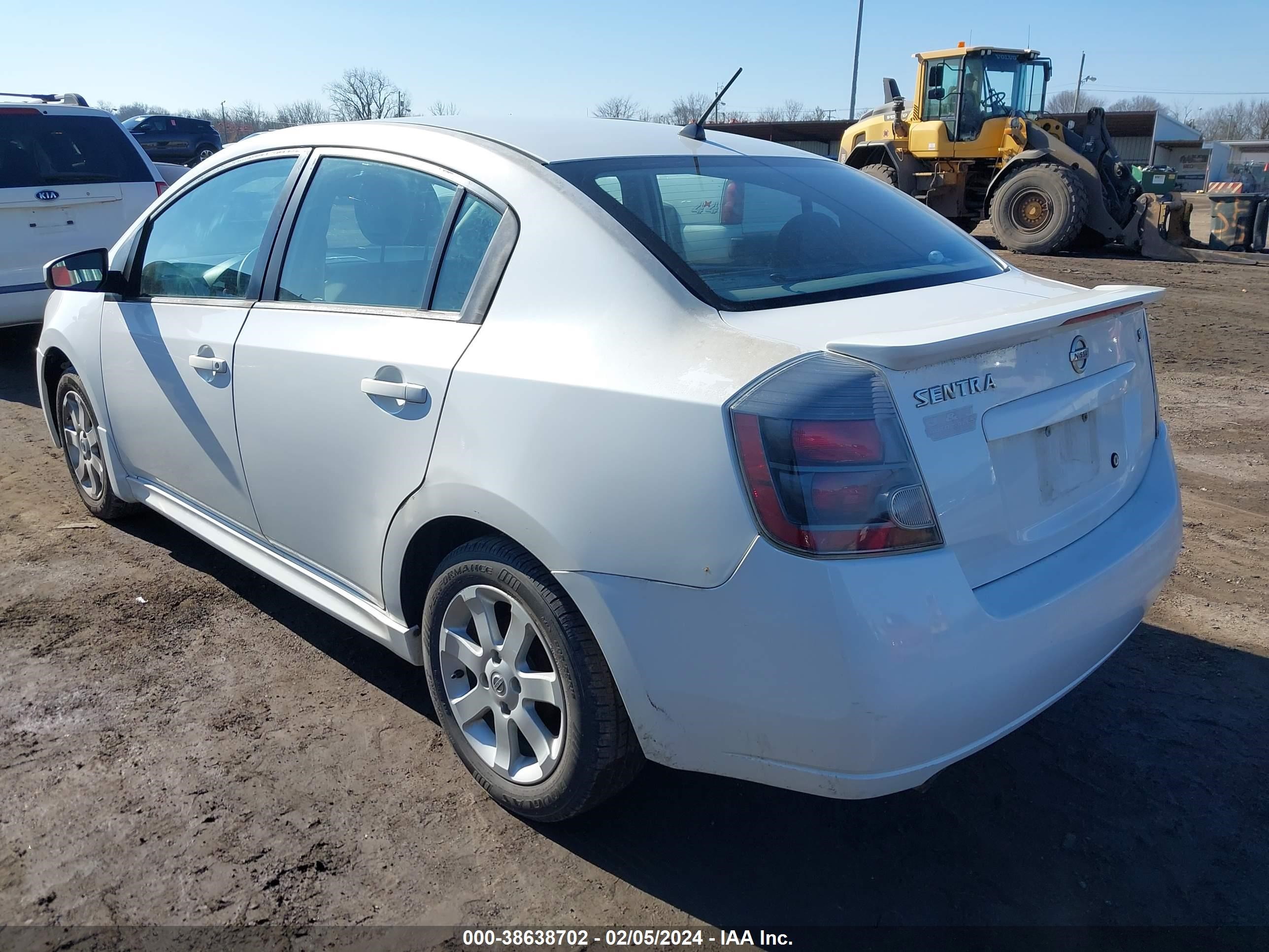 Photo 2 VIN: 3N1AB6AP3BL677954 - NISSAN SENTRA 