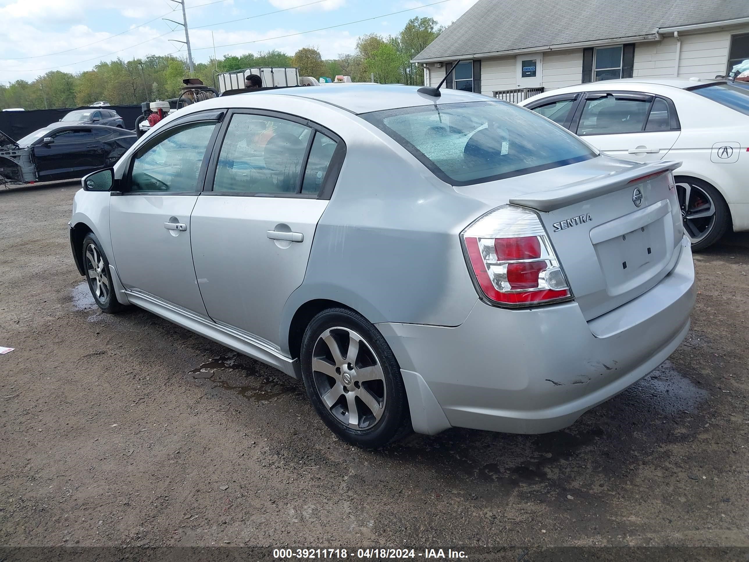 Photo 2 VIN: 3N1AB6AP3BL727638 - NISSAN SENTRA 