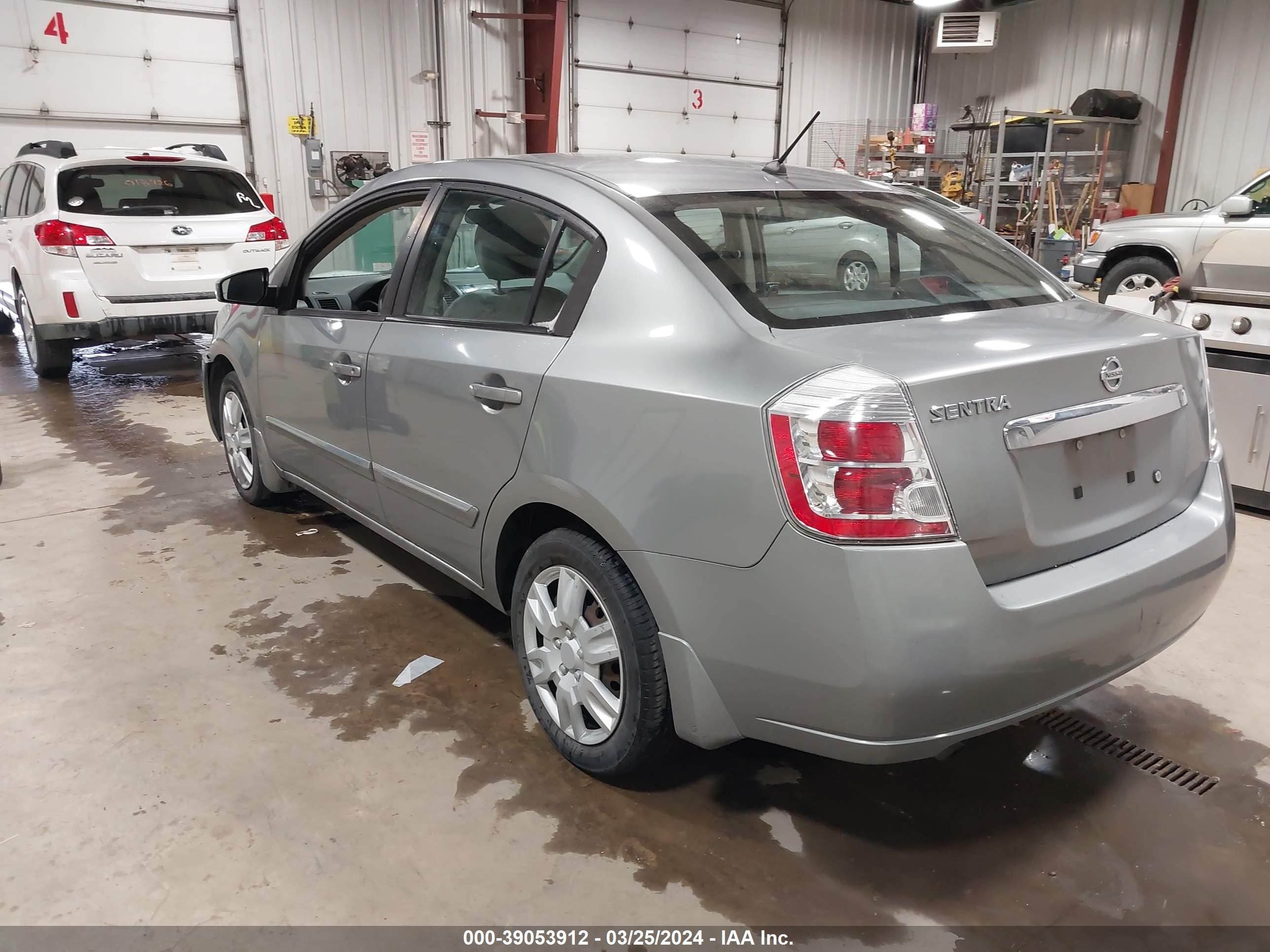 Photo 2 VIN: 3N1AB6AP4AL720308 - NISSAN SENTRA 