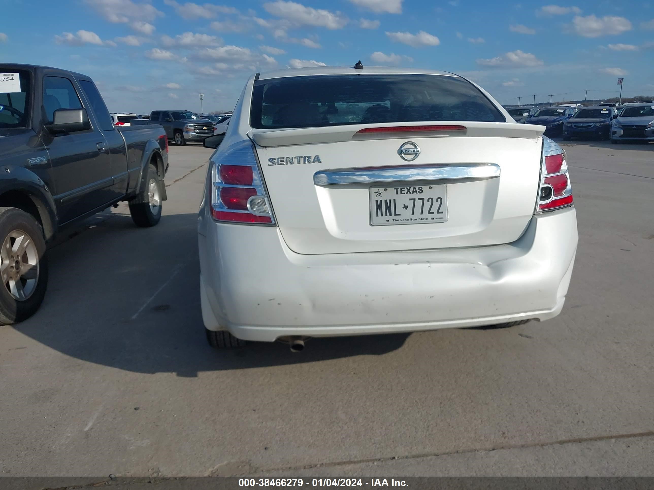 Photo 2 VIN: 3N1AB6AP5CL768306 - NISSAN SENTRA 