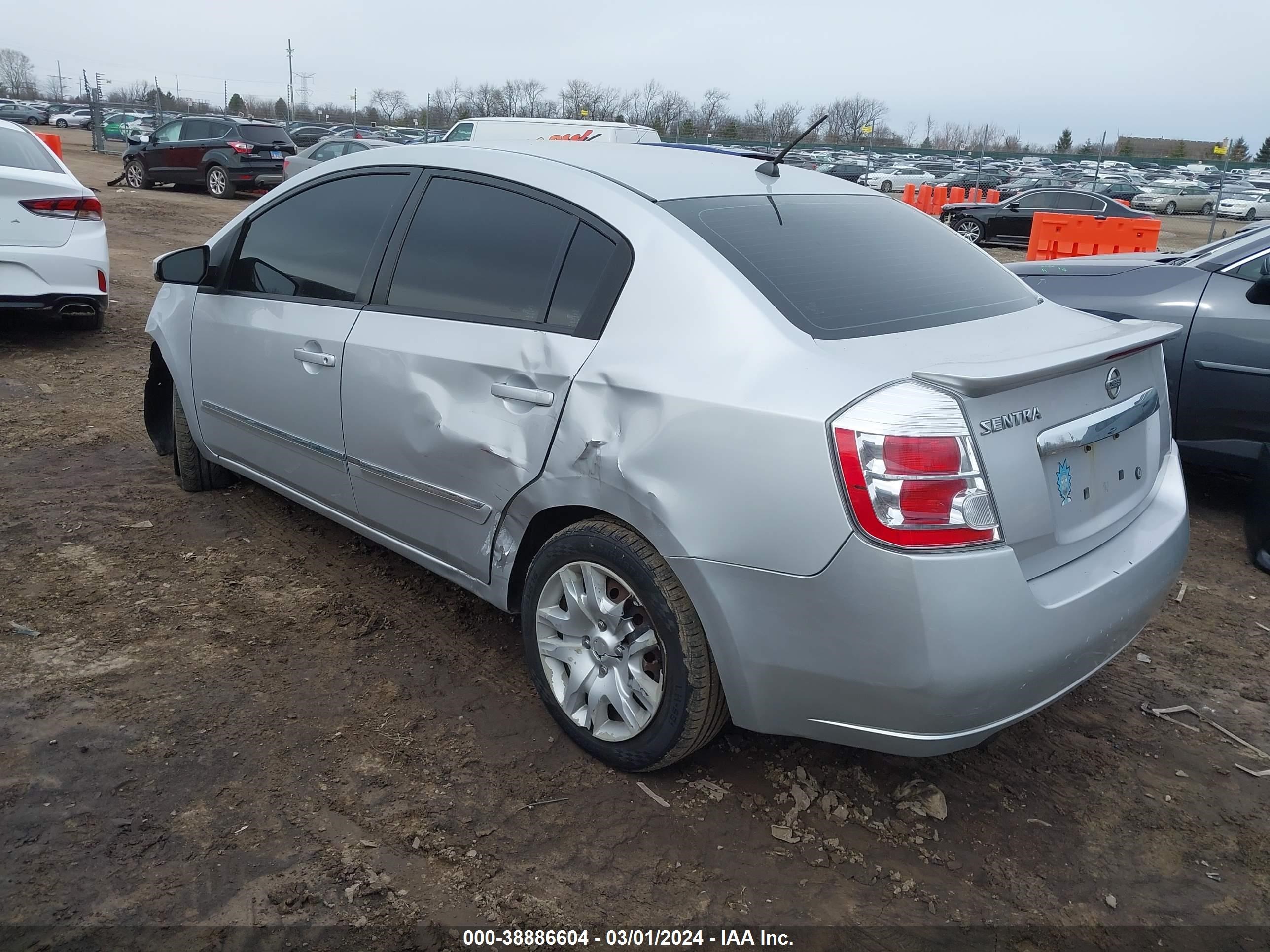 Photo 2 VIN: 3N1AB6AP6BL699575 - NISSAN SENTRA 