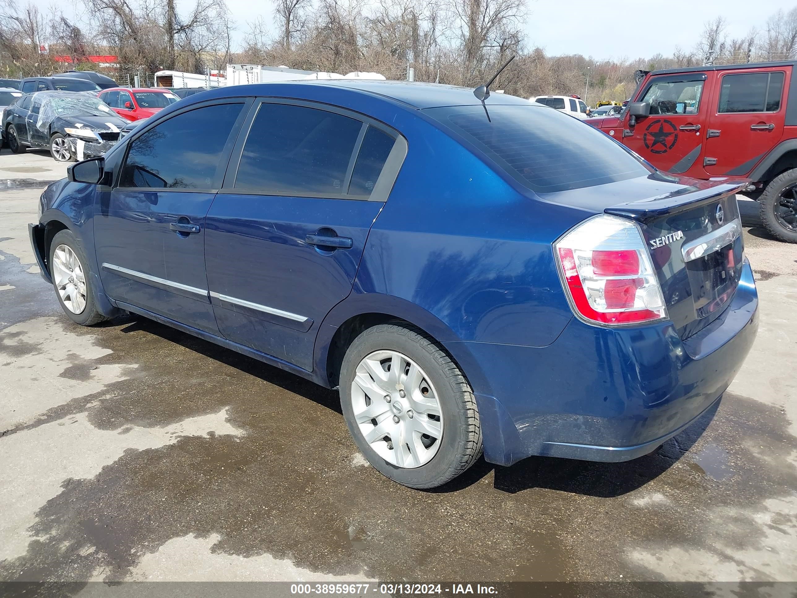 Photo 2 VIN: 3N1AB6AP7BL627400 - NISSAN SENTRA 