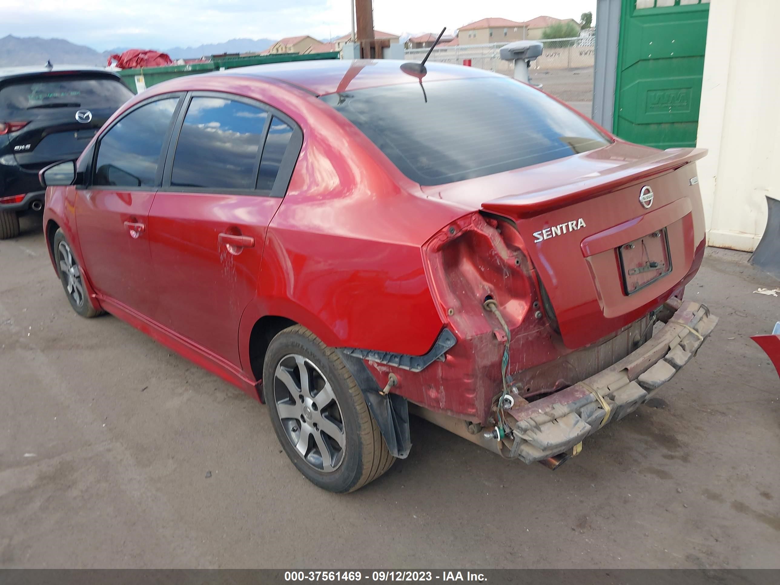 Photo 2 VIN: 3N1AB6AP7BL704007 - NISSAN SENTRA 