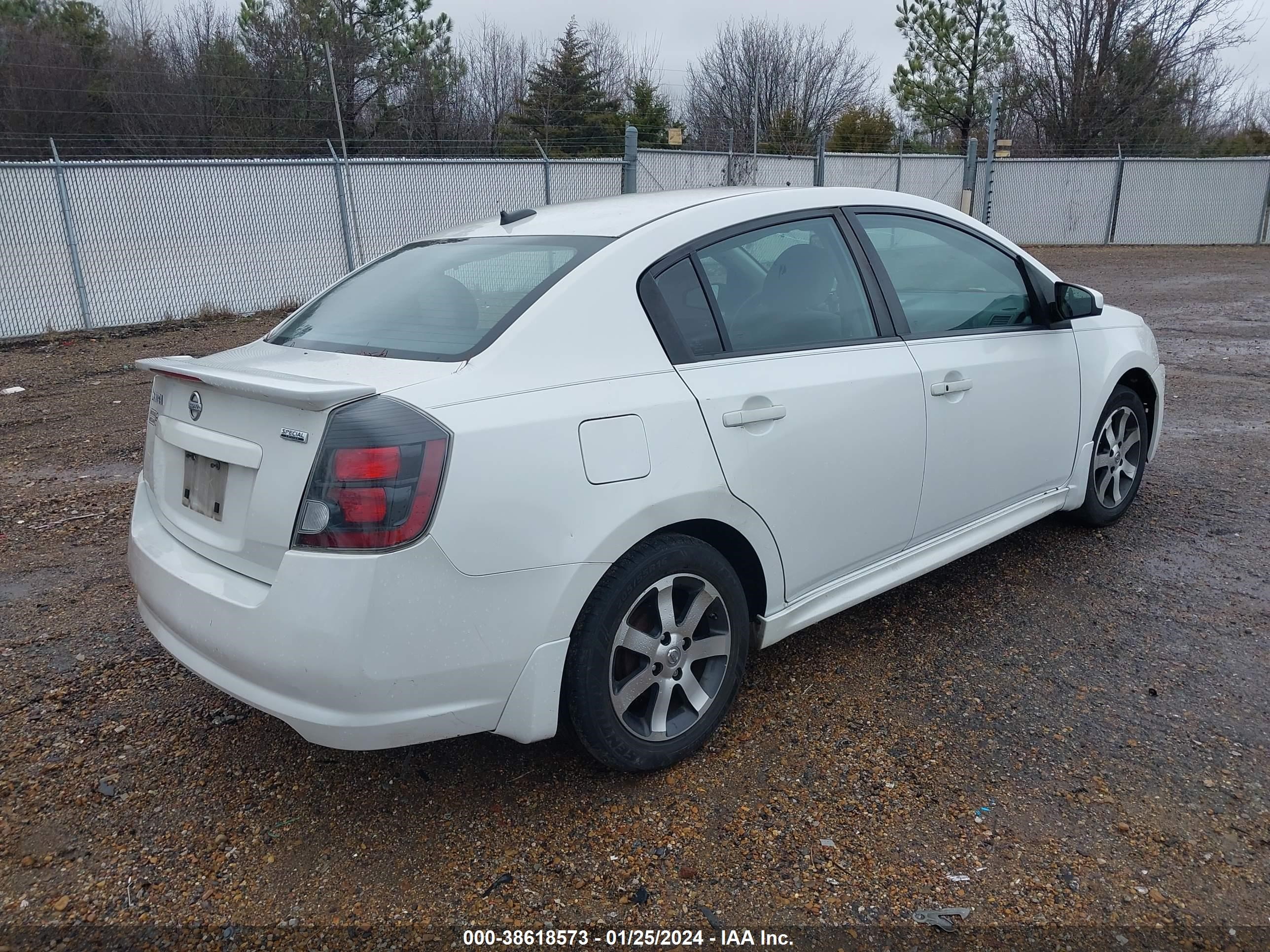 Photo 3 VIN: 3N1AB6AP7CL763821 - NISSAN SENTRA 