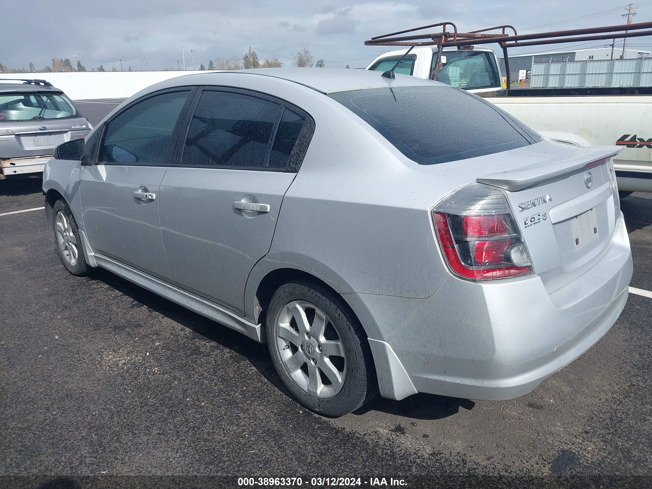 Photo 2 VIN: 3N1AB6AP8BL688318 - NISSAN SENTRA 