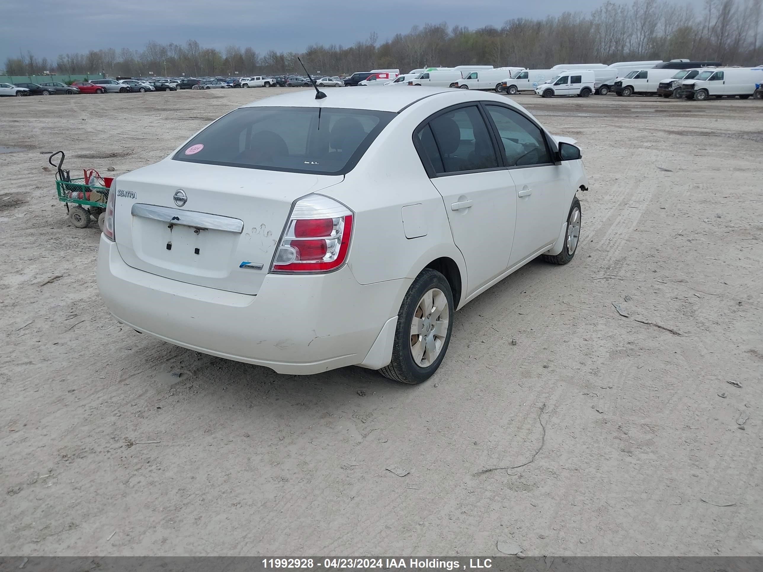 Photo 3 VIN: 3N1AB6APXAL689713 - NISSAN SENTRA 