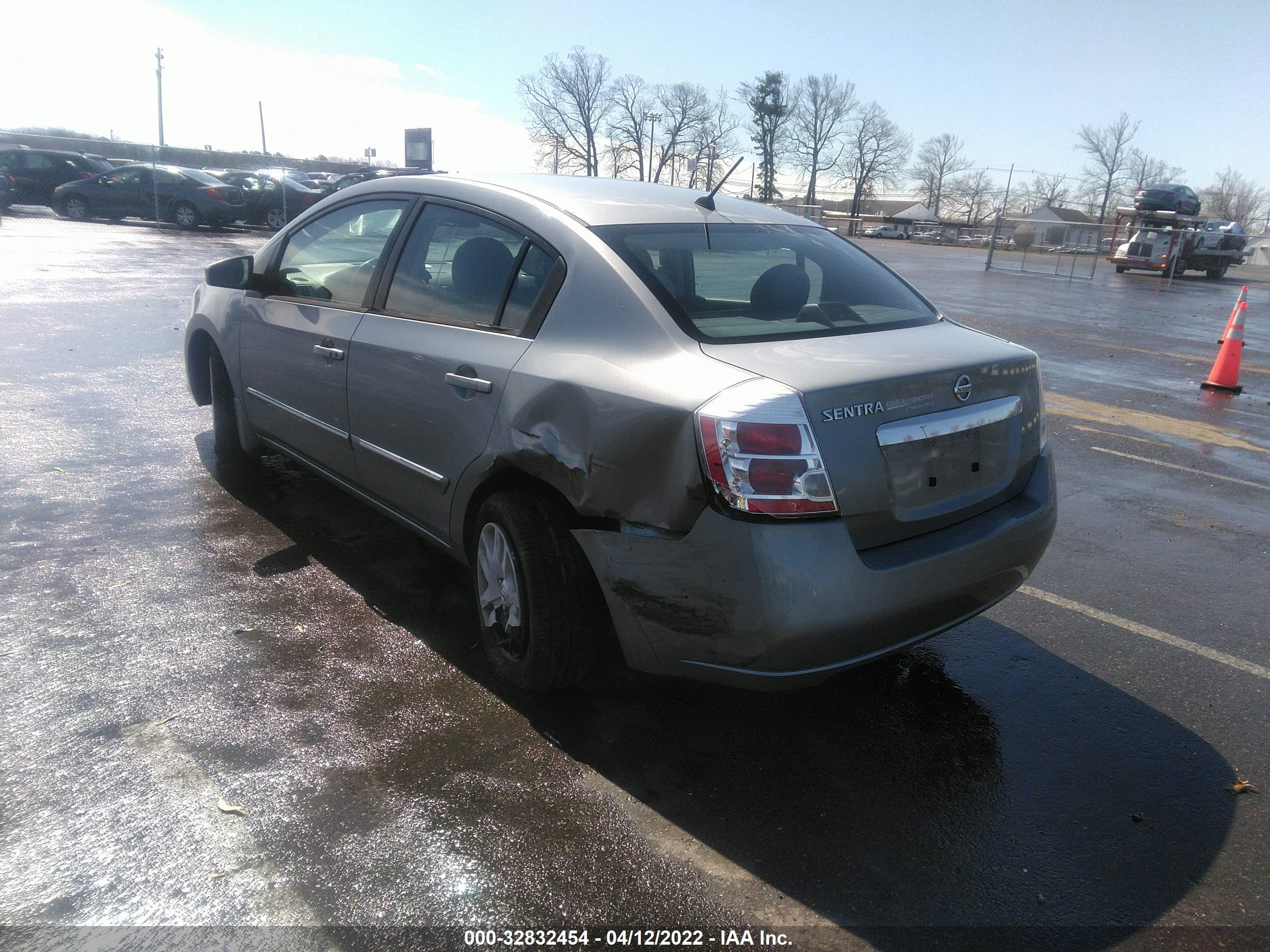 Photo 2 VIN: 3N1AB6APXAL691574 - NISSAN SENTRA 