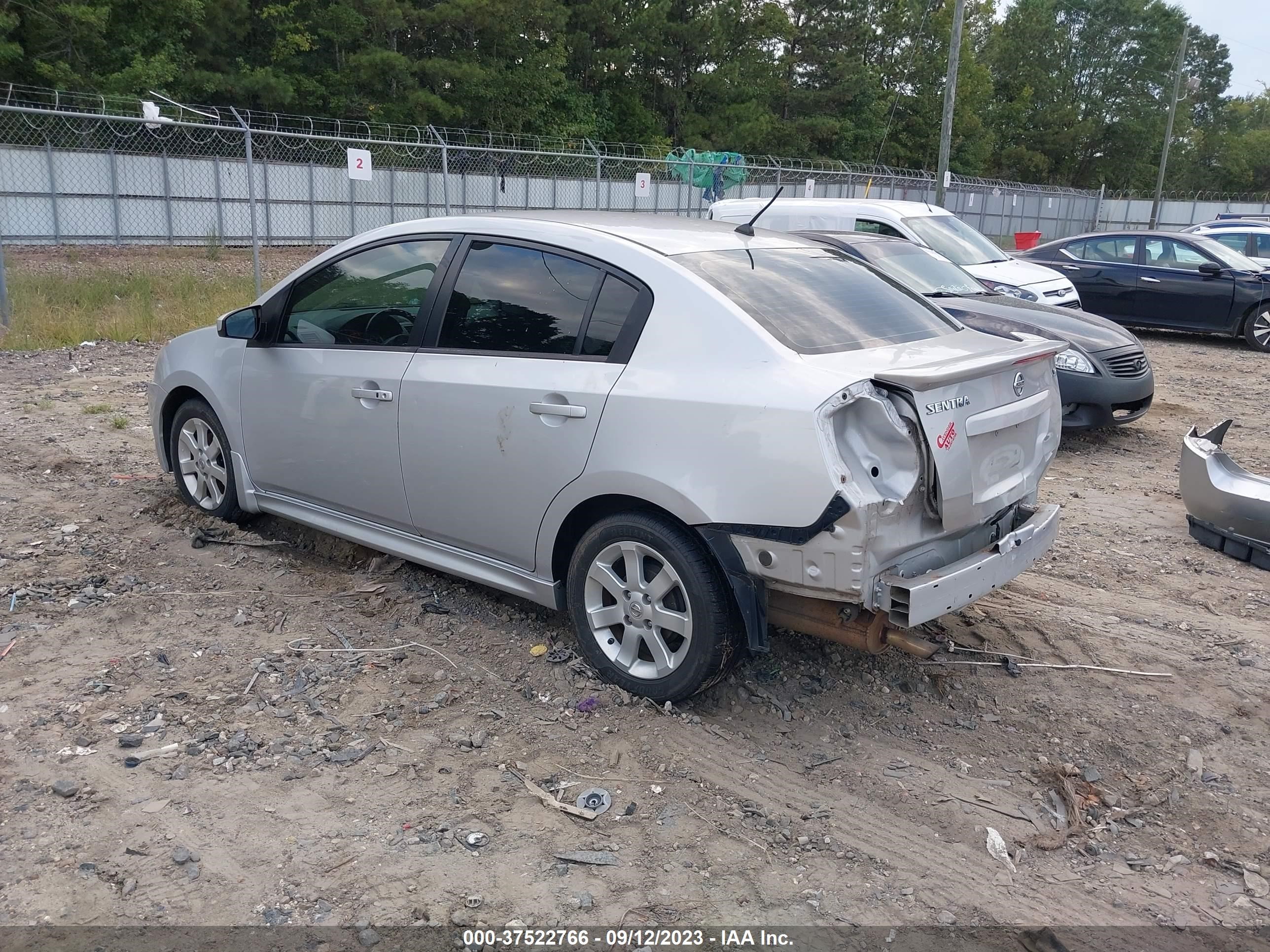 Photo 2 VIN: 3N1AB6APXBL637287 - NISSAN SENTRA 