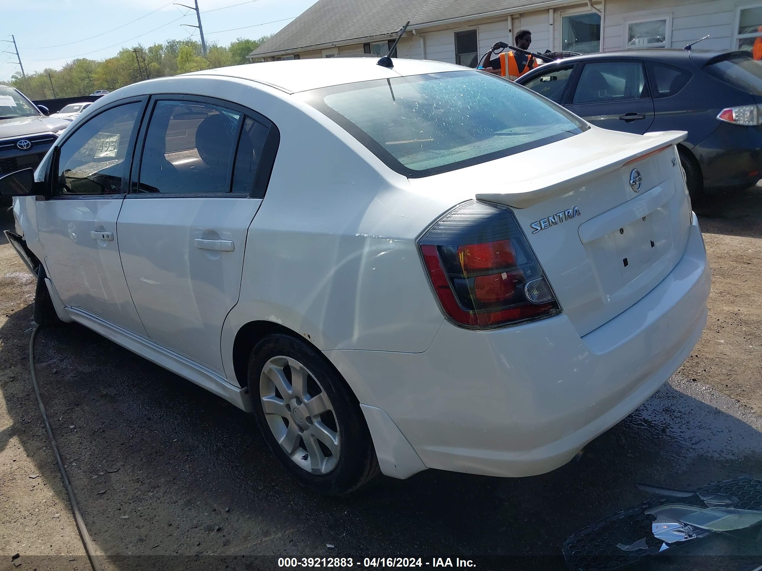 Photo 2 VIN: 3N1AB6APXBL647124 - NISSAN SENTRA 