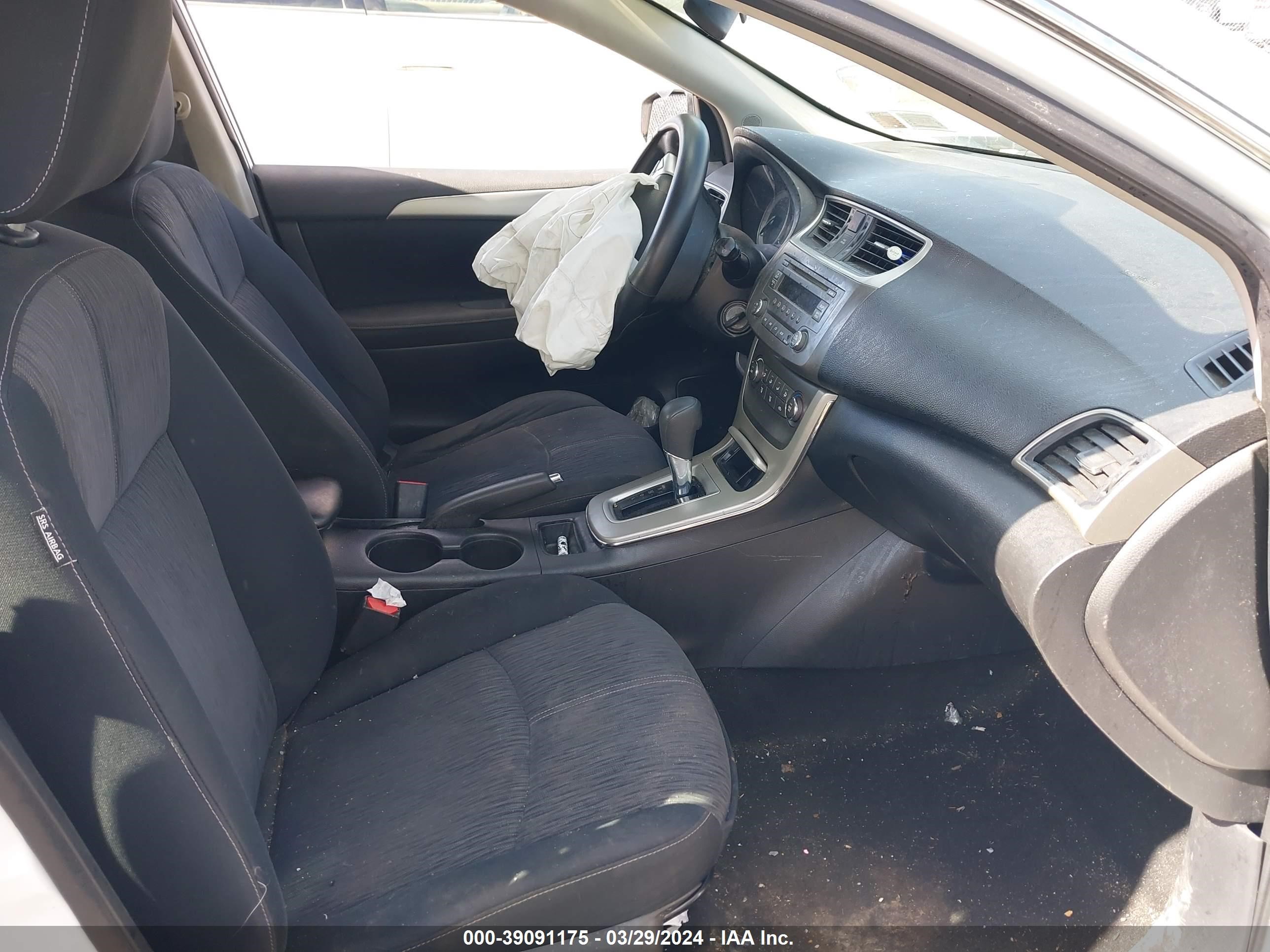 Photo 4 VIN: 3N1AB7AP0EL616362 - NISSAN SENTRA 