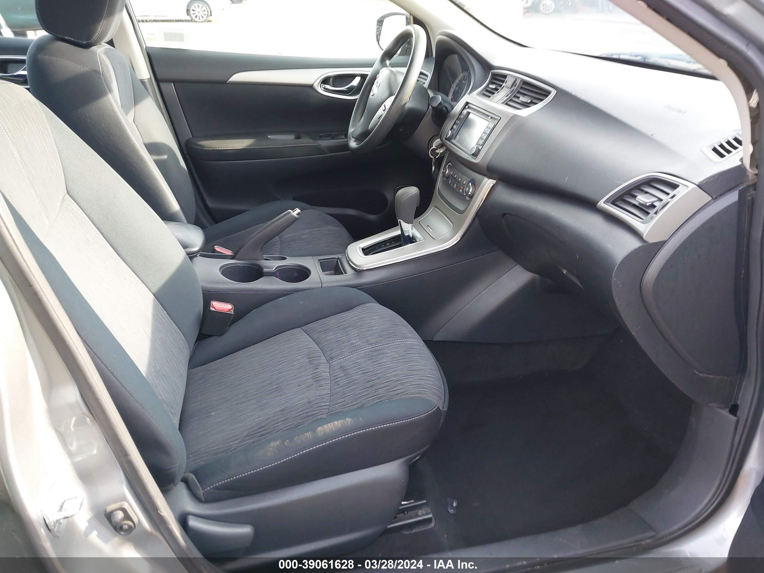 Photo 4 VIN: 3N1AB7AP0EL647983 - NISSAN SENTRA 