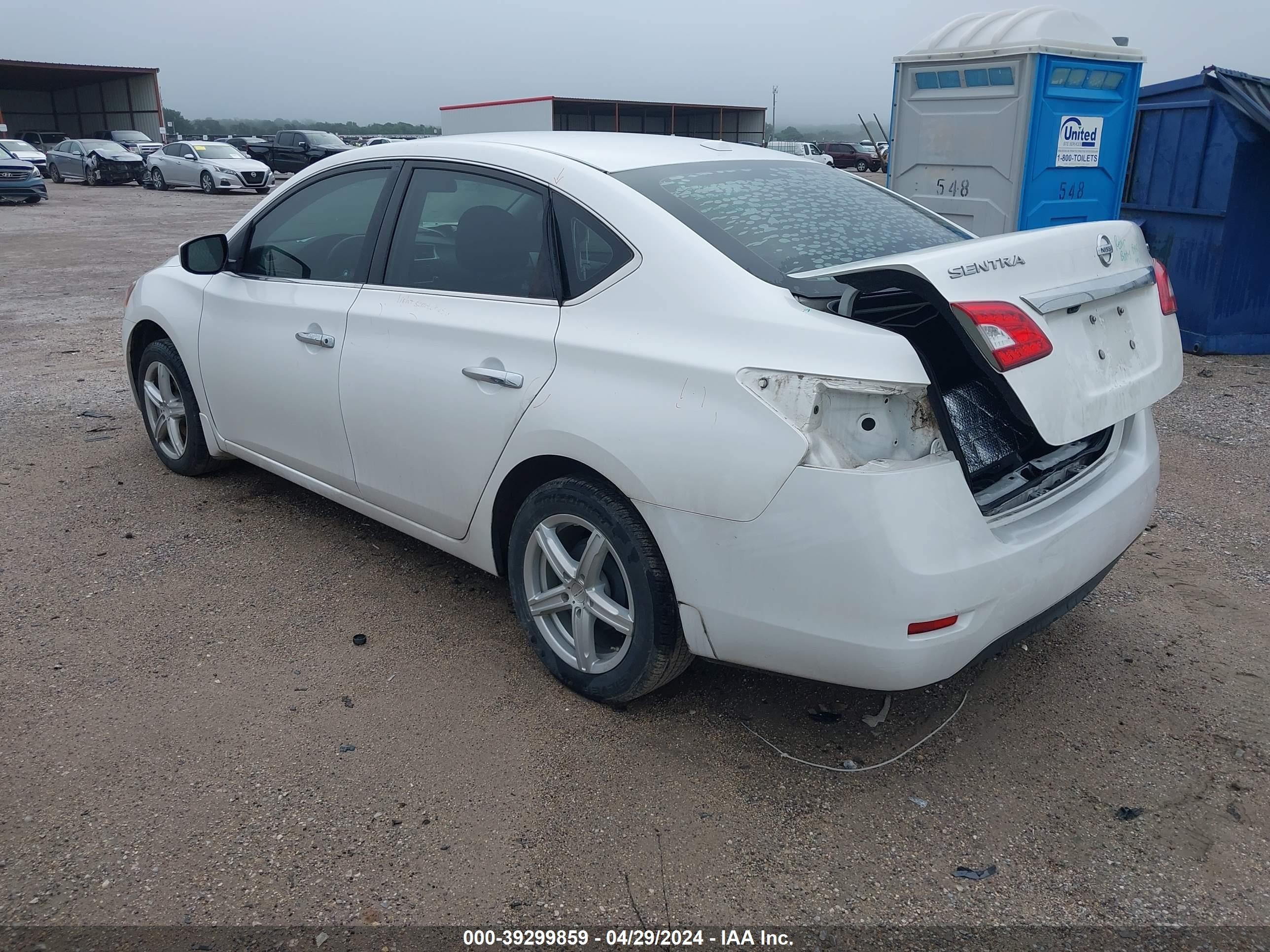 Photo 2 VIN: 3N1AB7AP0FL682833 - NISSAN SENTRA 