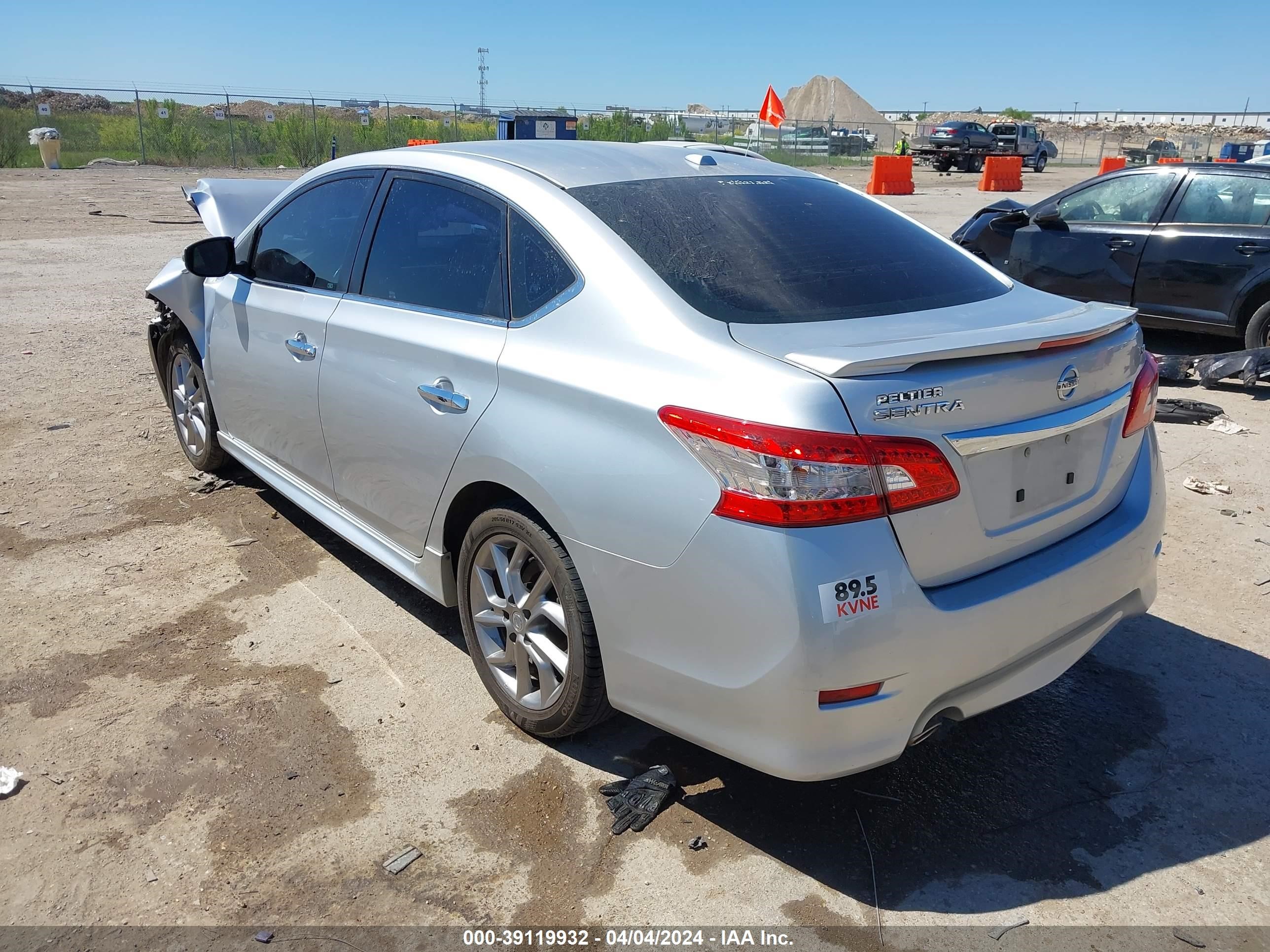 Photo 2 VIN: 3N1AB7AP0FY228519 - NISSAN SENTRA 