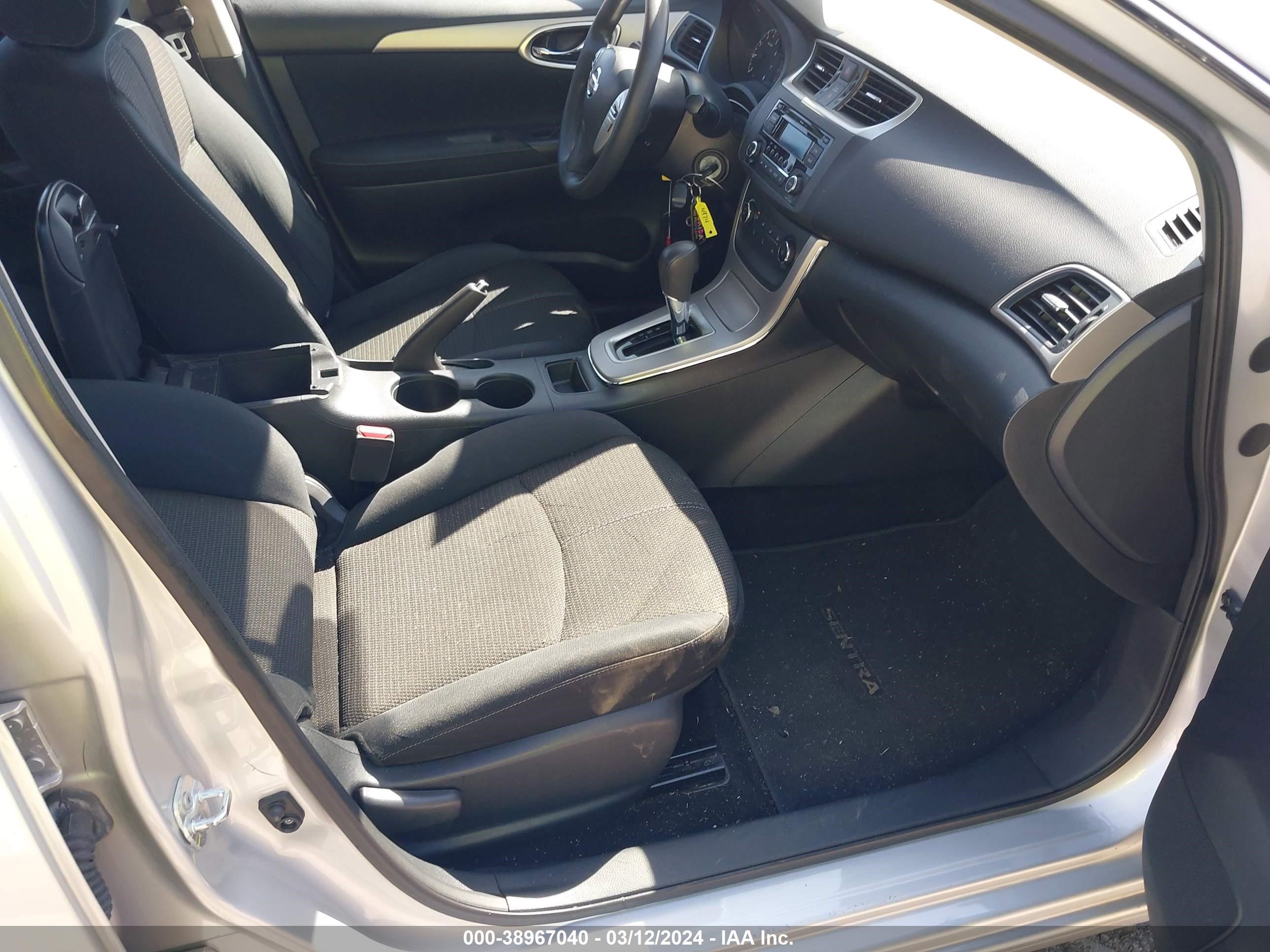 Photo 4 VIN: 3N1AB7AP0FY284315 - NISSAN SENTRA 