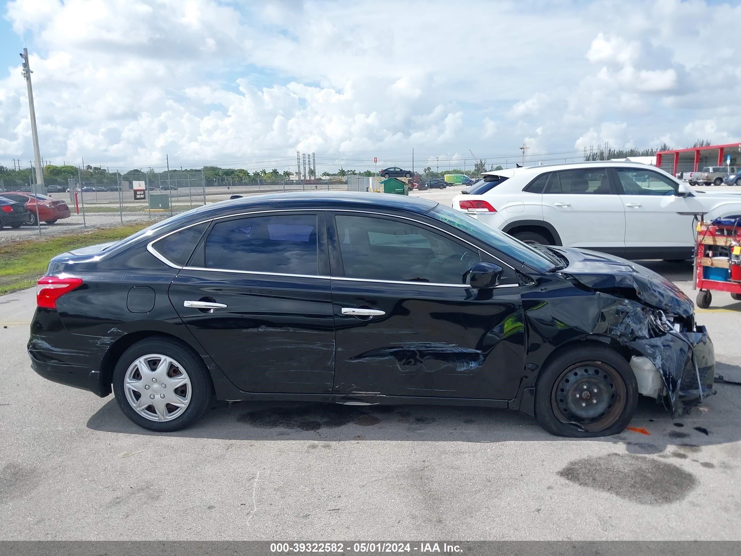 Photo 13 VIN: 3N1AB7AP0GL683059 - NISSAN SENTRA 