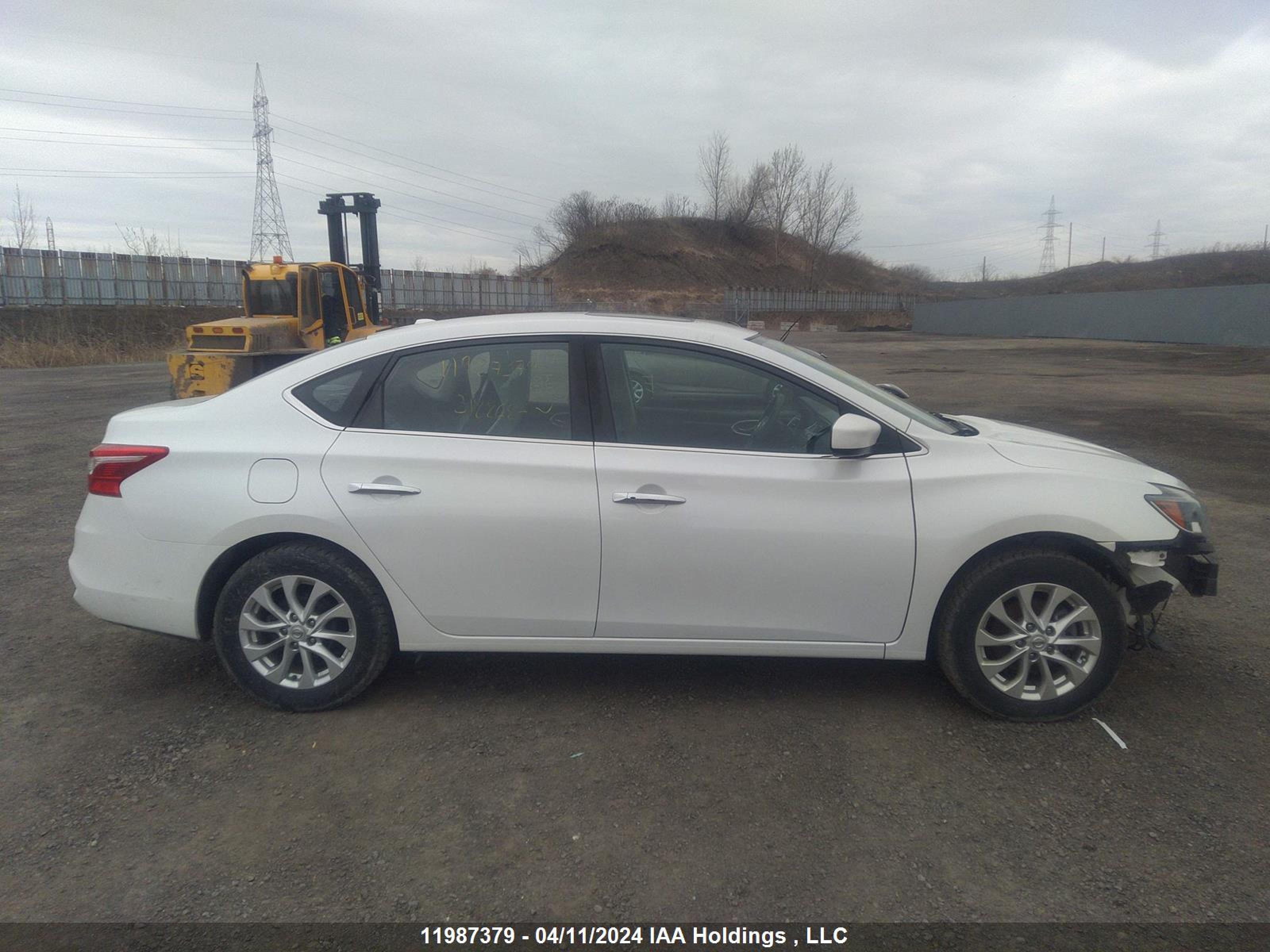 Photo 13 VIN: 3N1AB7AP0HY318868 - NISSAN SENTRA 