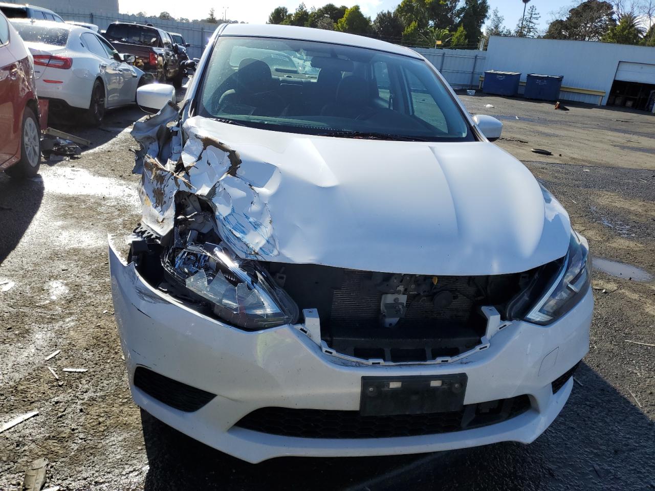 Photo 4 VIN: 3N1AB7AP0JL627582 - NISSAN SENTRA 