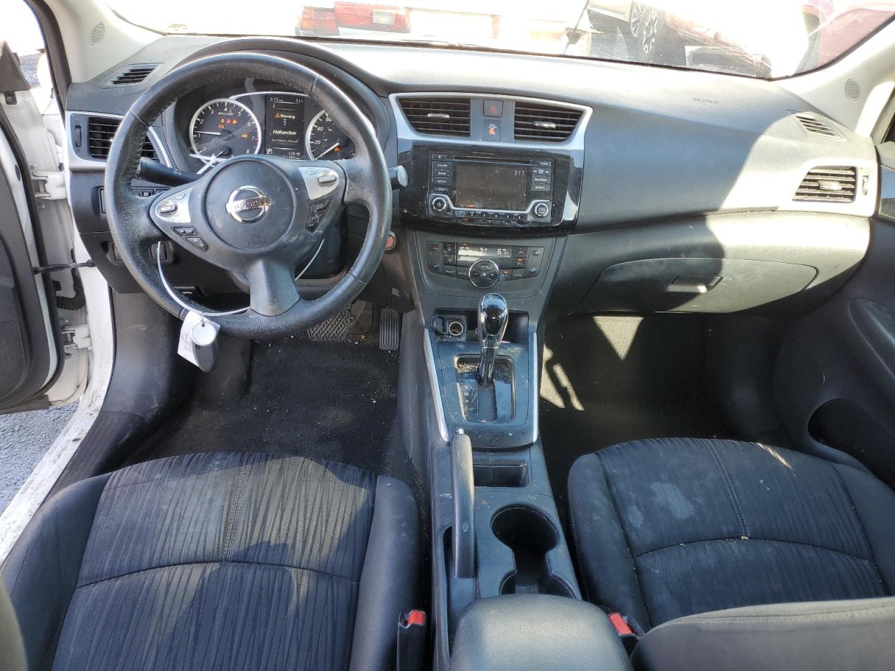 Photo 7 VIN: 3N1AB7AP0JL627582 - NISSAN SENTRA 