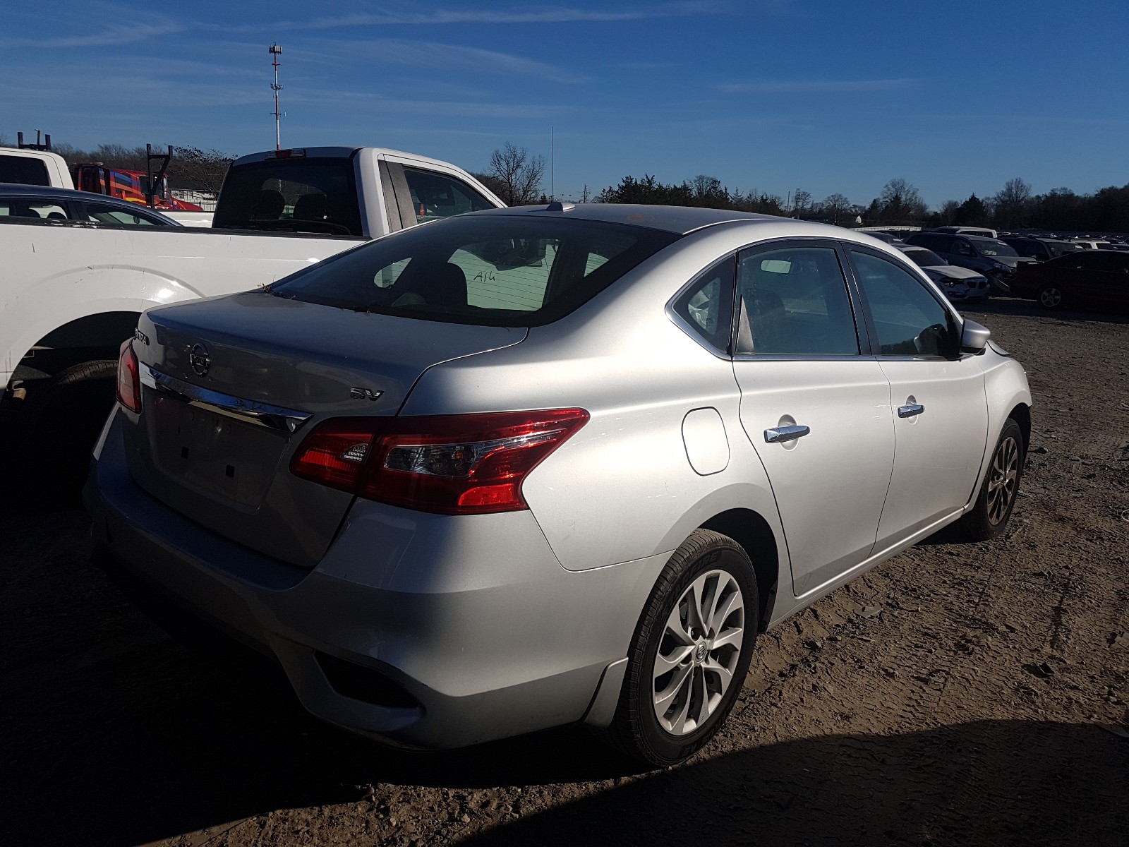 Photo 3 VIN: 3N1AB7AP0JY278832 - NISSAN SENTRA S 