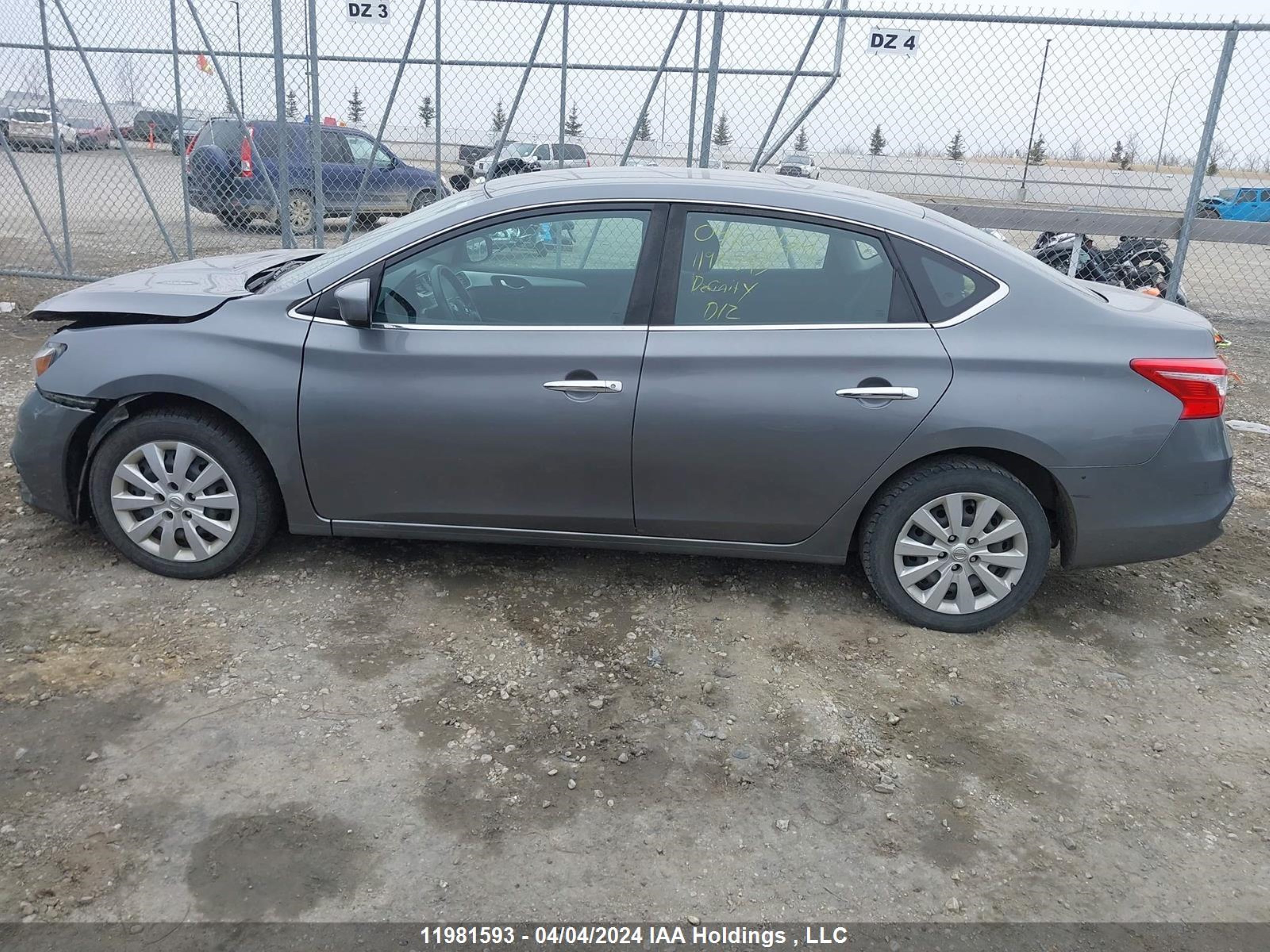 Photo 13 VIN: 3N1AB7AP0JY285179 - NISSAN SENTRA 