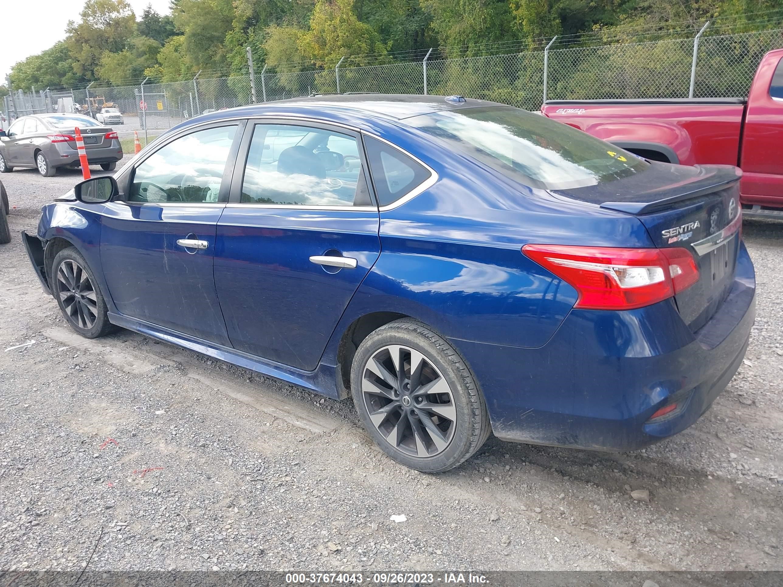 Photo 2 VIN: 3N1AB7AP0KY295129 - NISSAN SENTRA 