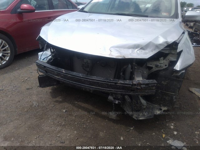 Photo 5 VIN: 3N1AB7AP0KY317517 - NISSAN SENTRA 