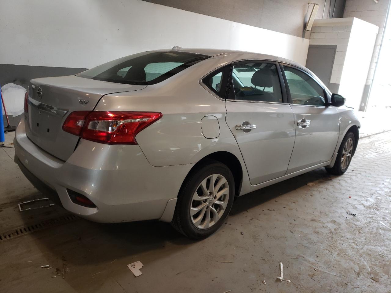 Photo 2 VIN: 3N1AB7AP0KY334950 - NISSAN SENTRA 