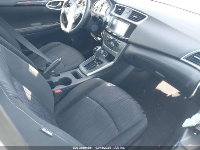 Photo 4 VIN: 3N1AB7AP0KY352803 - NISSAN SENTRA 