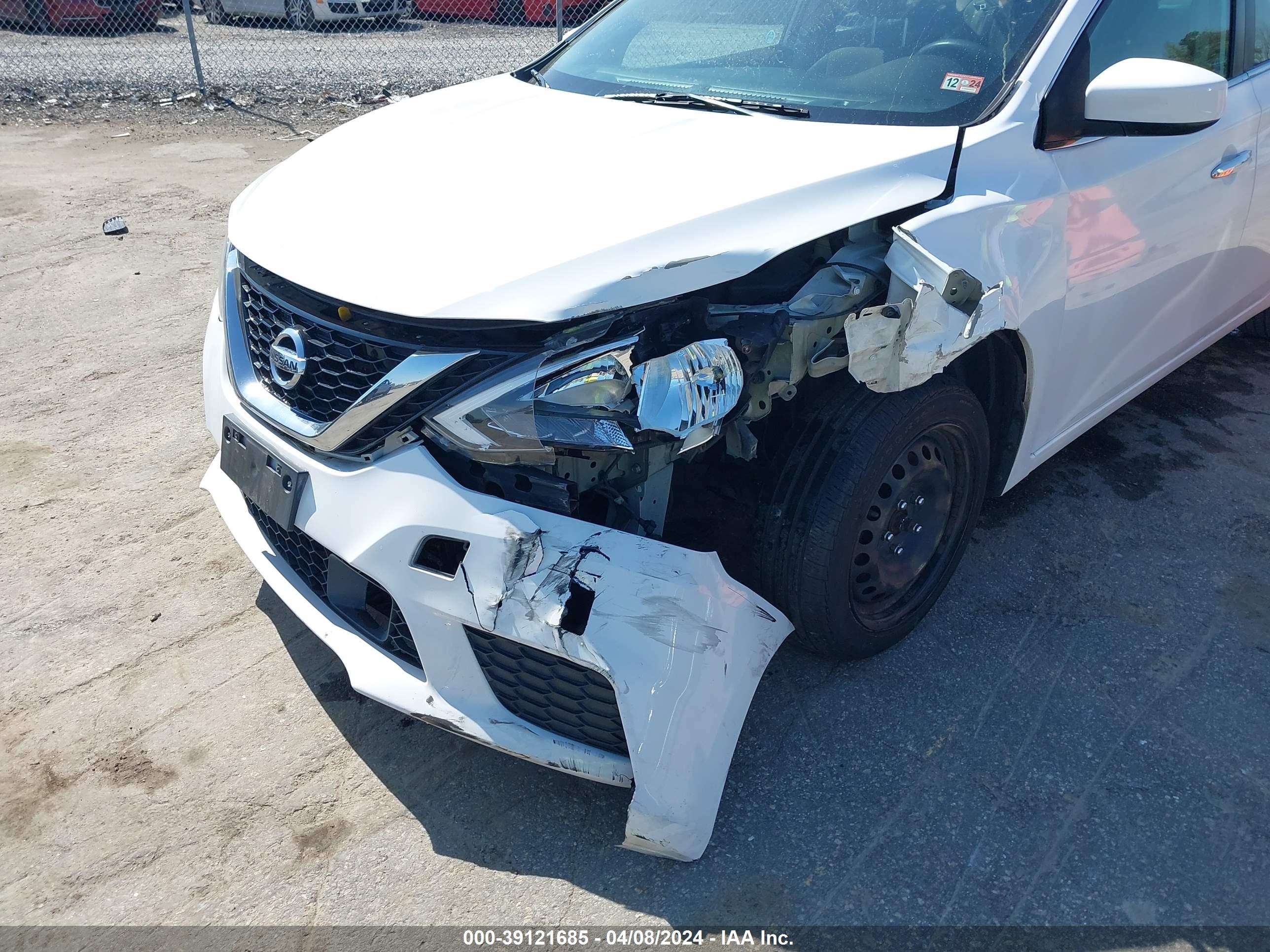 Photo 5 VIN: 3N1AB7AP0KY361033 - NISSAN SENTRA 