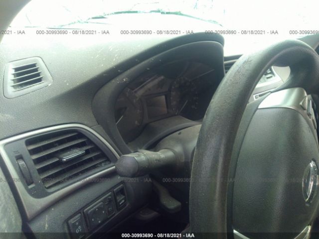 Photo 6 VIN: 3N1AB7AP1FY215696 - NISSAN SENTRA 